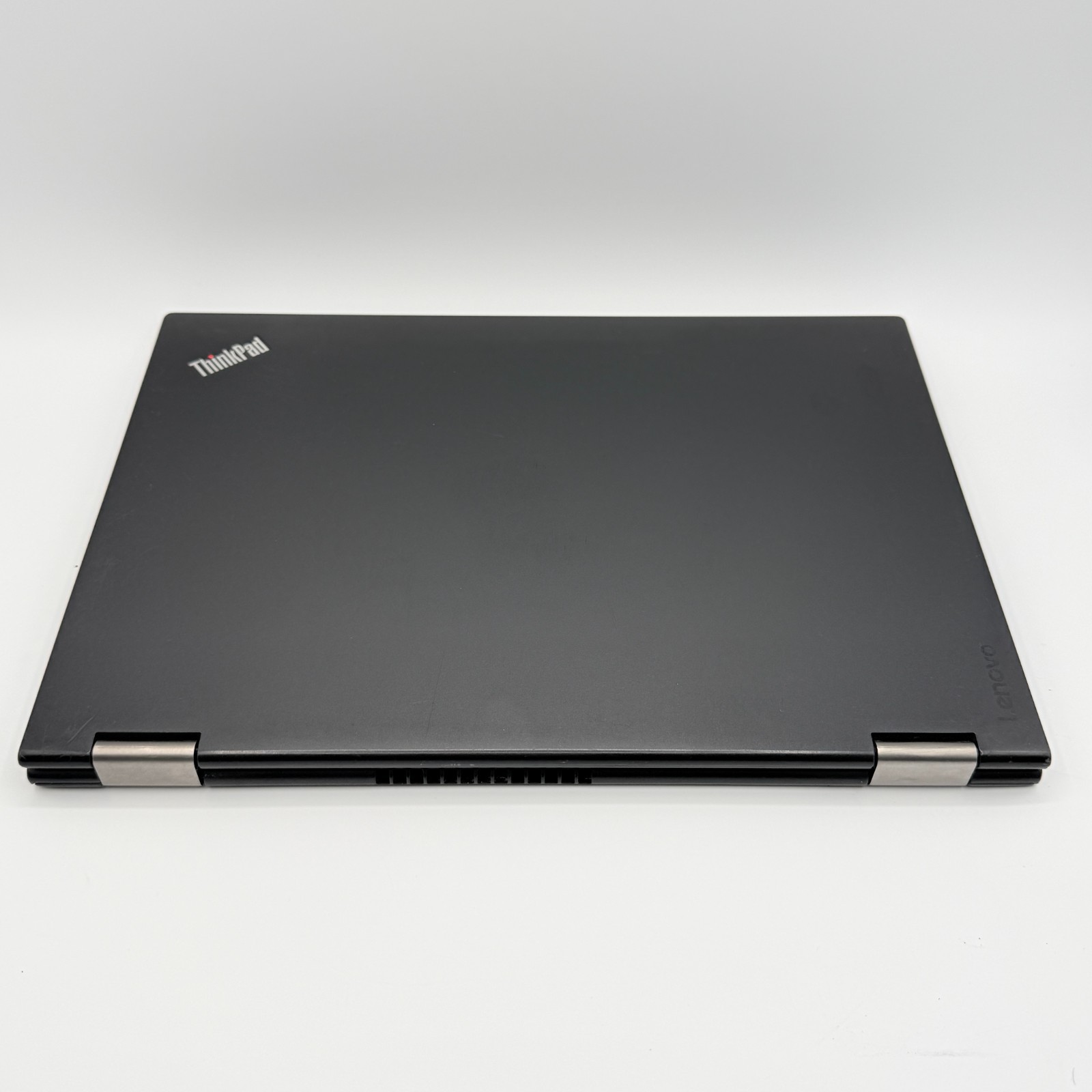 Lenovo ThinkPad Yoga 370 2-in-1 13″ FHD Touch I5-7300U 256GB SSD 8GB W11P