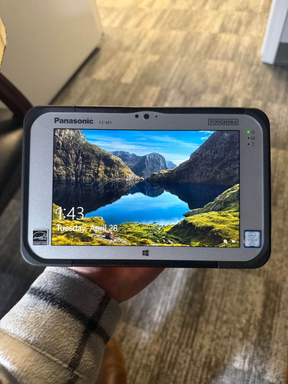 BRAND NEW Panasonic FZ-M1 Toughpad 8GB, RAM 256 SSD, Barcode Scanner