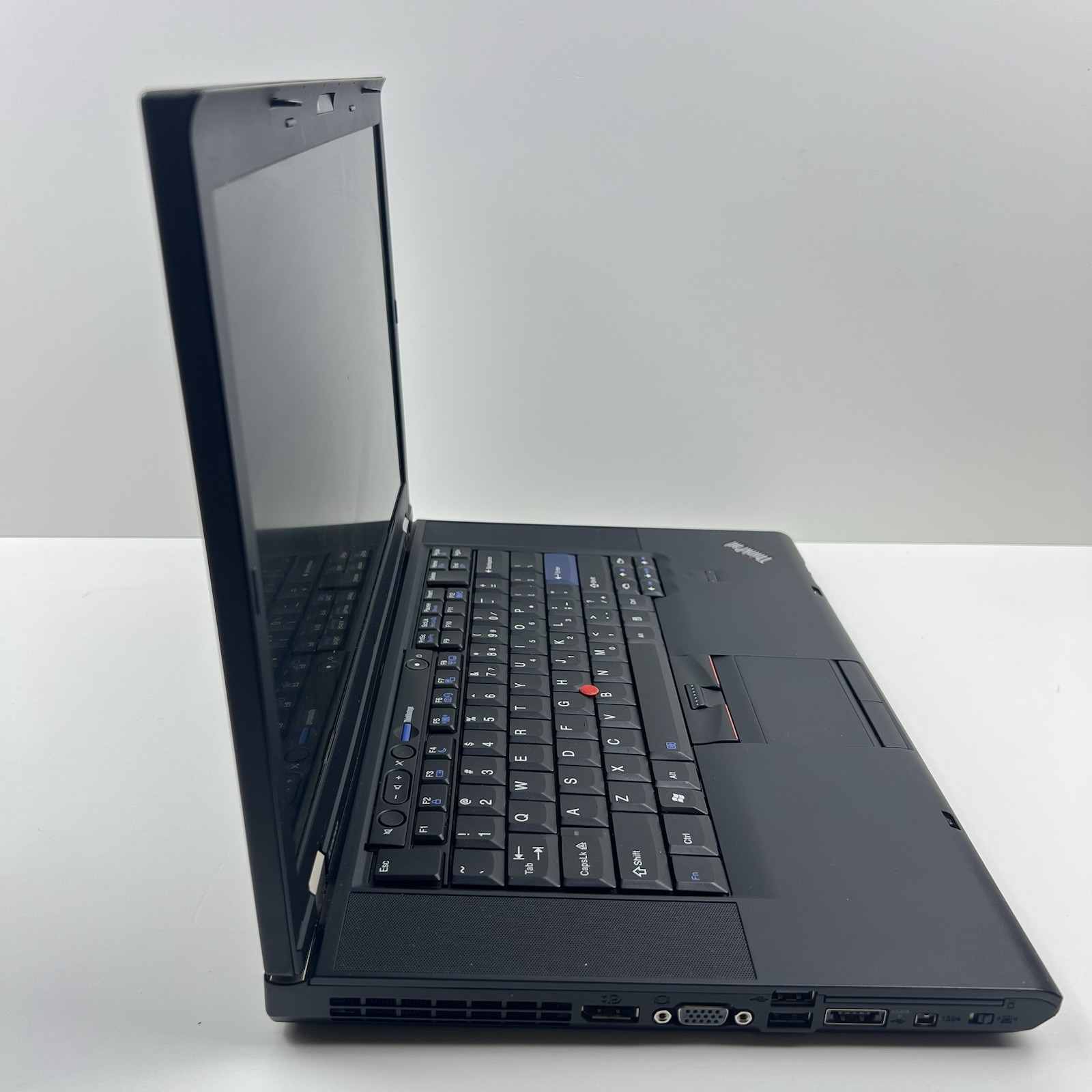 Lenovo ThinkPad T520 Intel i7-2640M 8GB 320GB HDD Win 10 w/ Charger|ELP74, READ