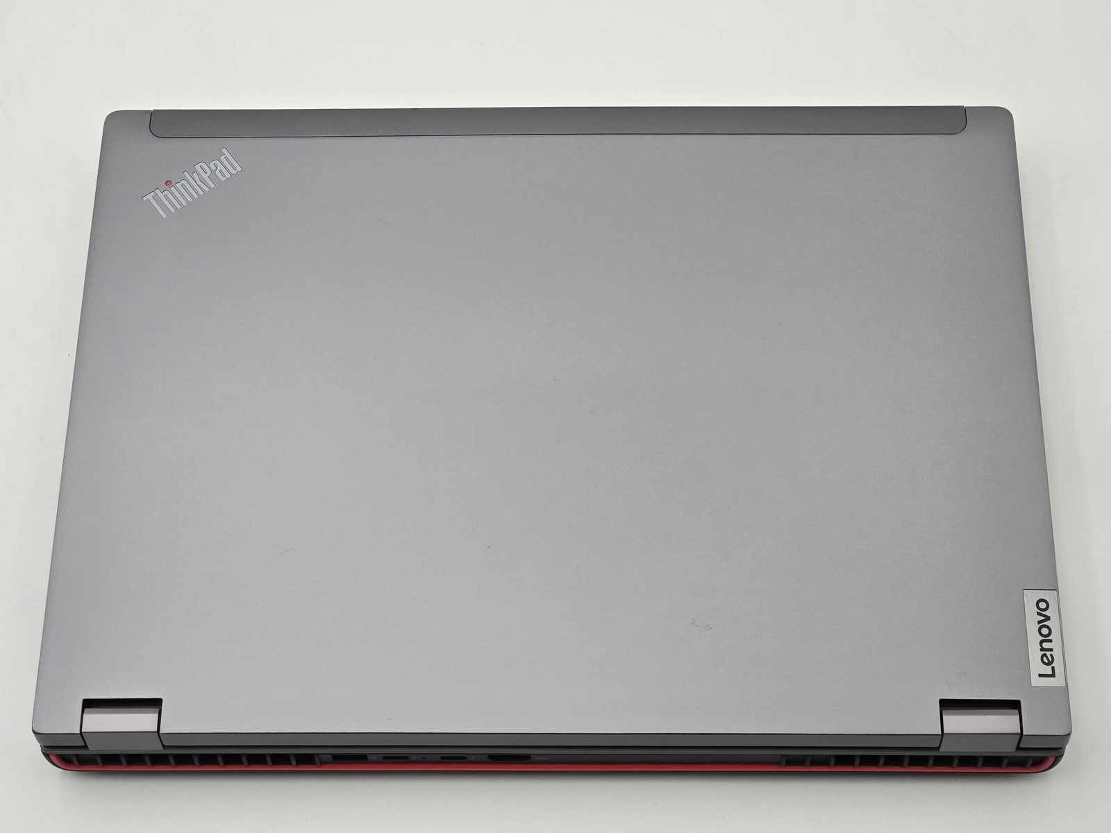 Lenovo ThinkPad P16 Gen 2 16″ i7-13700HX 32GB 1TB RTX 4000 Ada Win11 Pro Wty