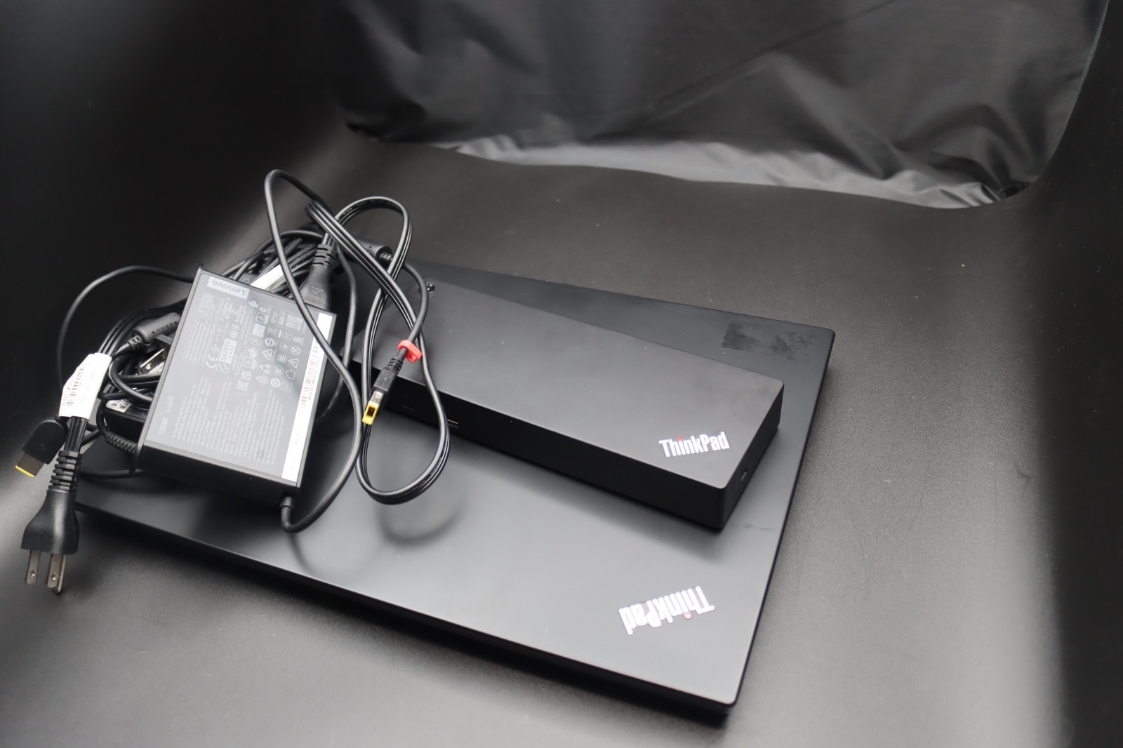 LENOVO THINKPAD P15V GEN 2 i7-11800H@ 2.30GHz 32GB RAM 512GB W11P + Dock Station