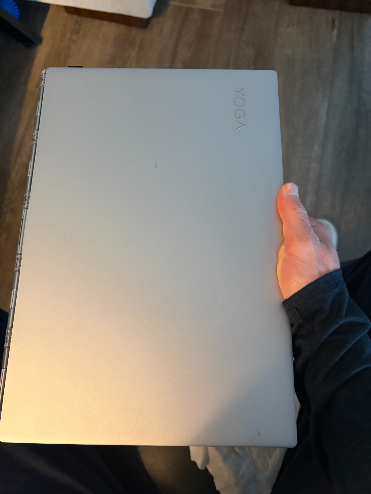 Lenovo Yoga 920 2-in-1 13.9″ FHD Touch Laptop i7-8550U 8GB RAM 256GB SSD Bronze