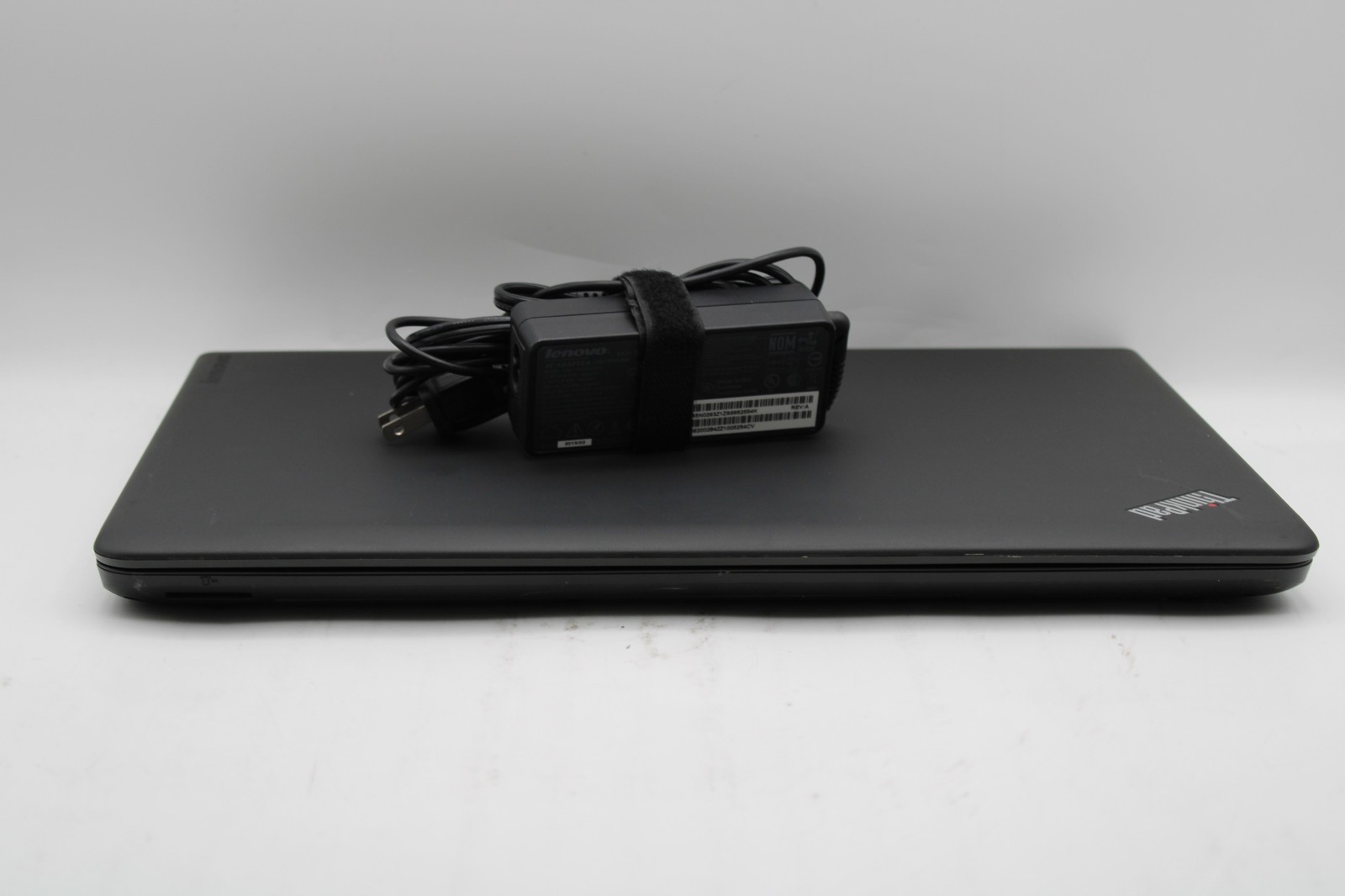 Lenovo ThinkPad E540 _ i3-6100U @ 2.3 _ 4GB RAM _ No SSD / OS / Battery
