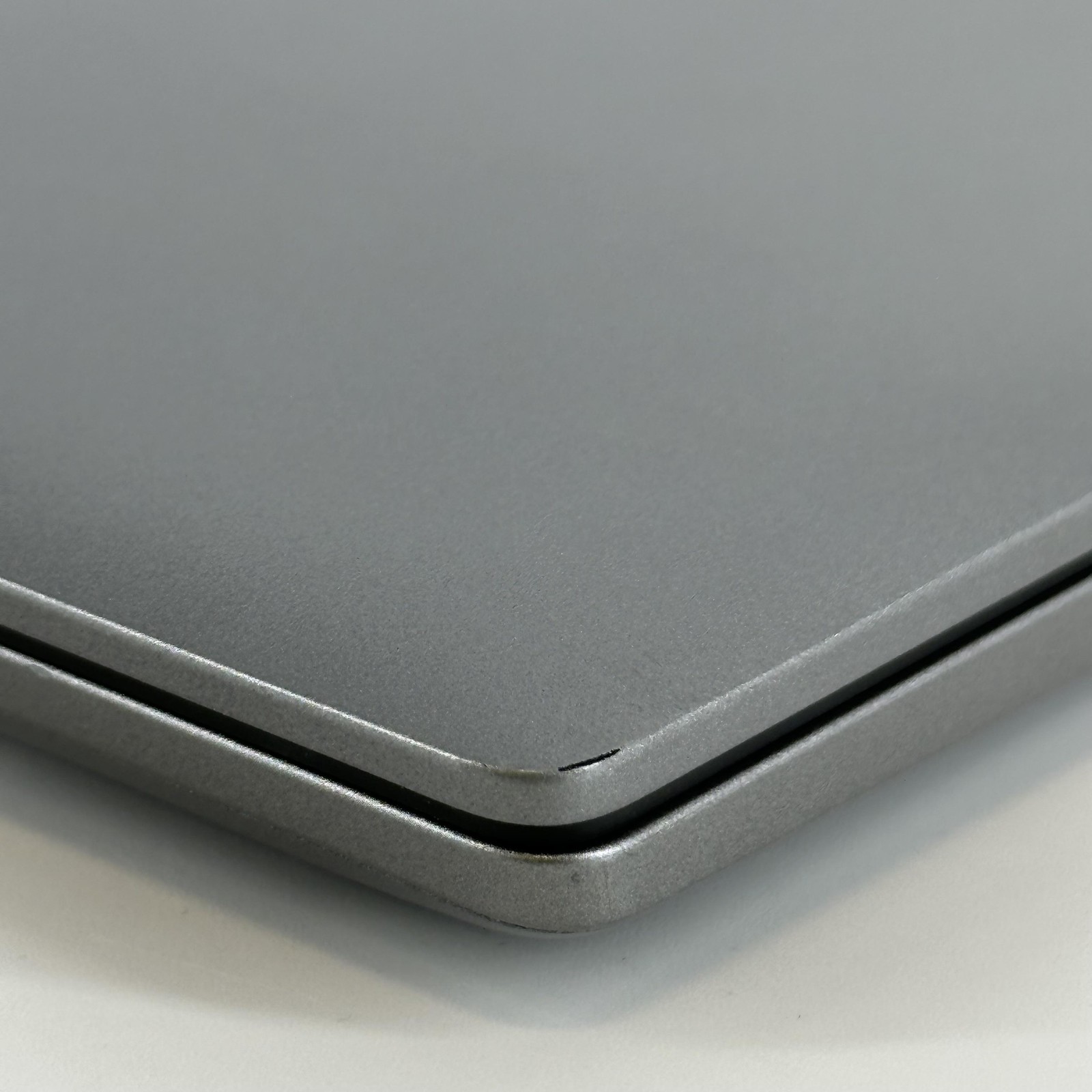 Dell Latitude 5440 14 Gray FHD TOUCH 1.9 GHz i7-1370P 32GB 512GB SSD Very Good