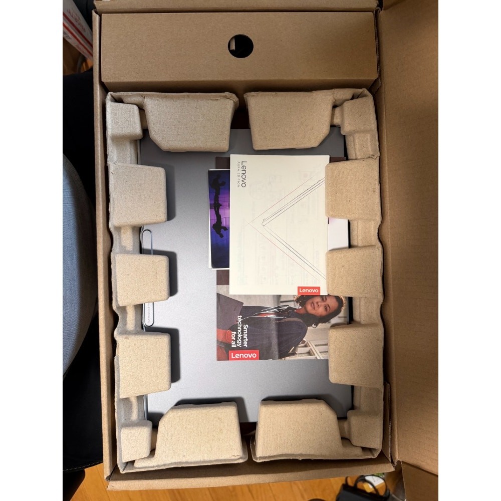 Lenovo Slim 7i Aura Edition 14″ OLED Touch Copilot+ PC Ultra 7 258V 32GB 1TB SSD