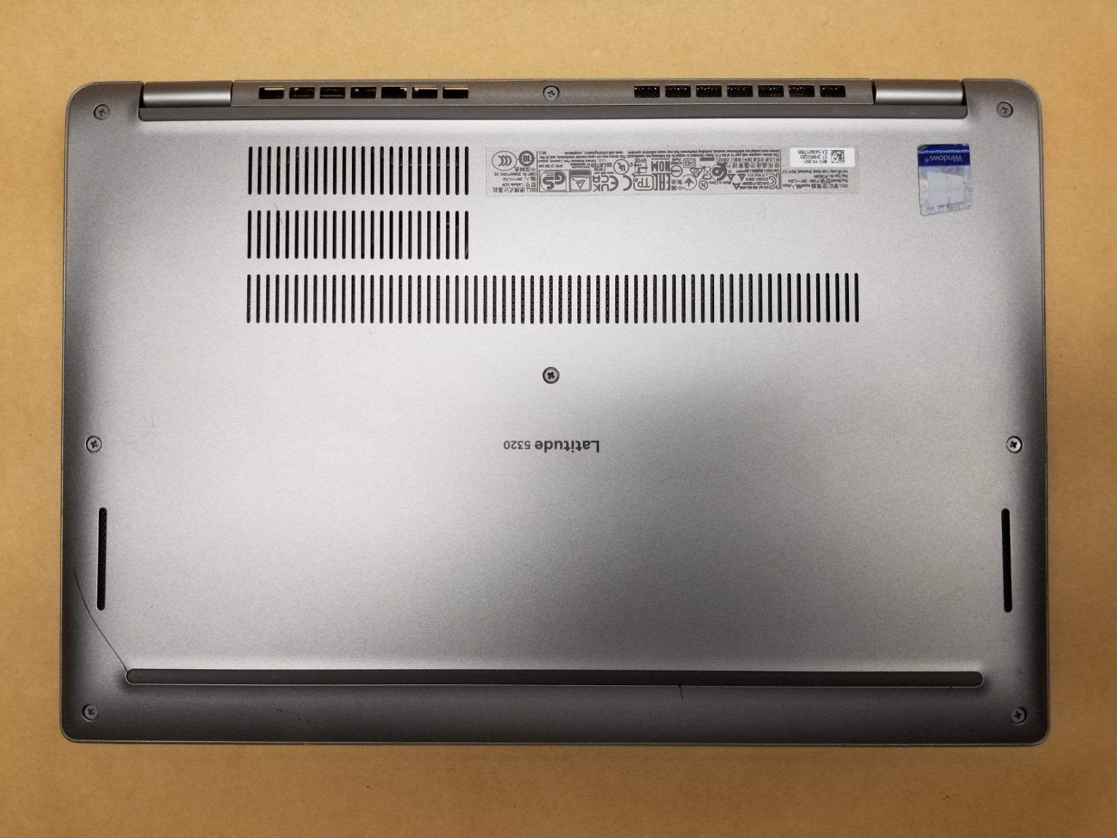 Dell Latitude 5320 13.3″ FHD i7-1185G7 3.00GHz, 16GB RAM, 256GB SSD, WIN 11