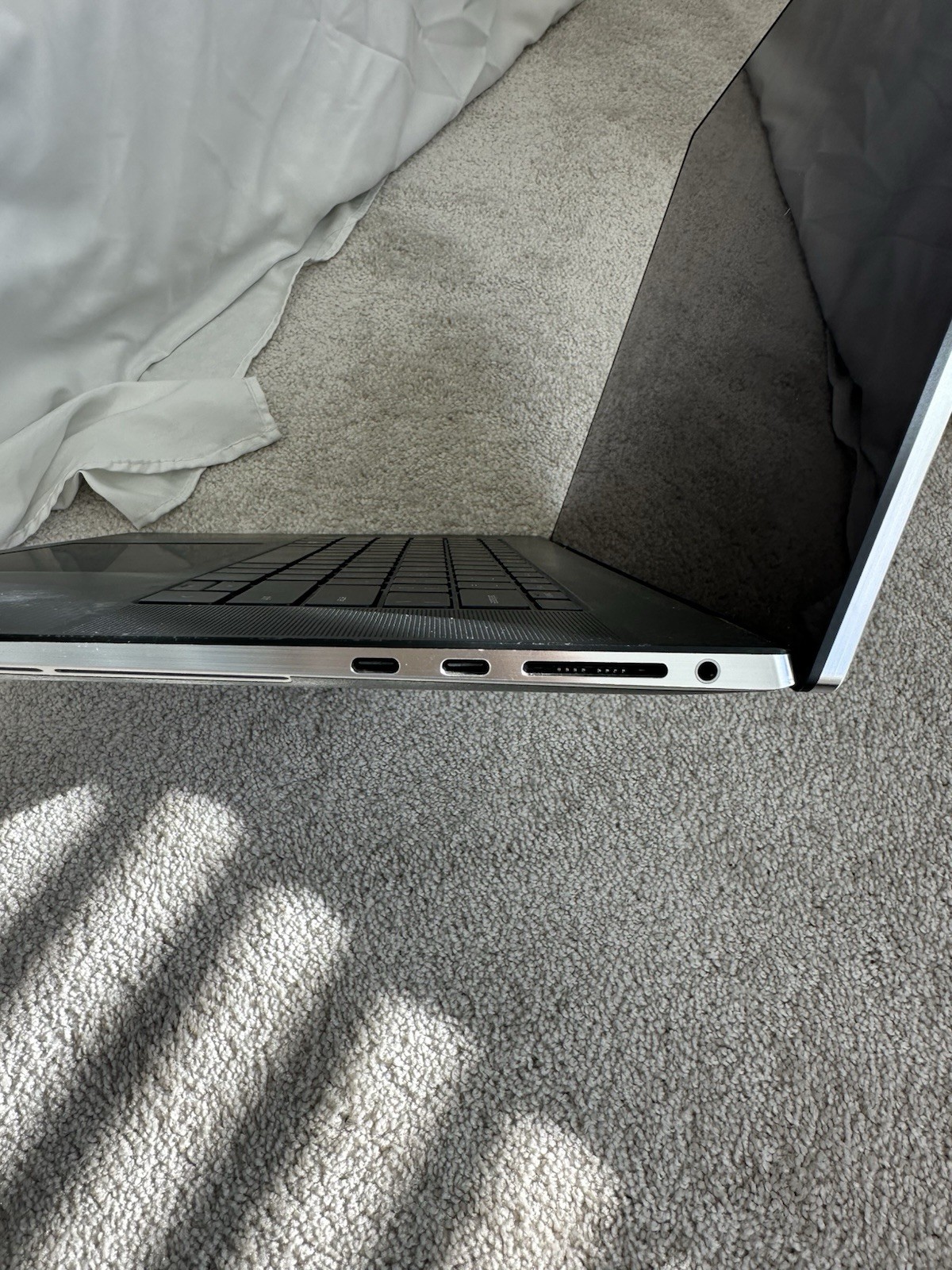 💻 Dell XPS 17 (i9-12900HK / 32GB RAM / 1TB SSD / RTX GPU / 4K OLED Touch) — Max