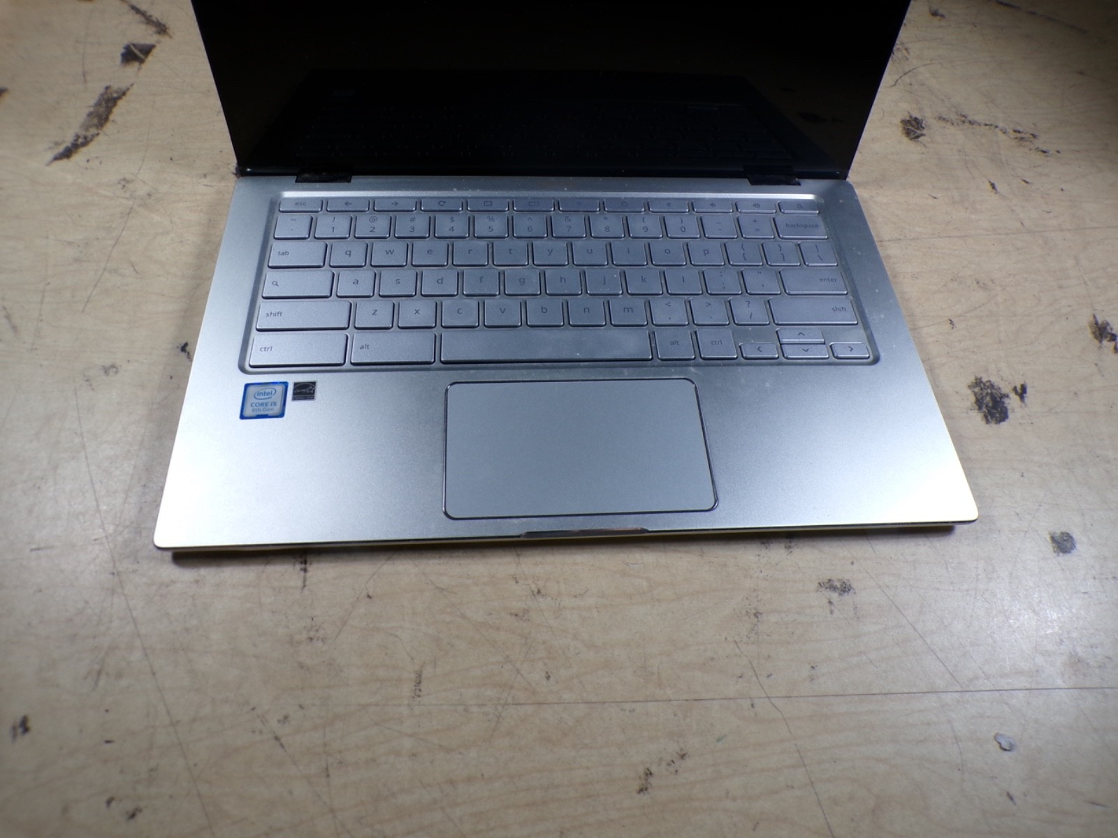 ASUS C434T I5 8TH GEN 8GB RAM **UNTESTED **NO HD/ NO CADDIE/ NO OS/ NO CHARGER *