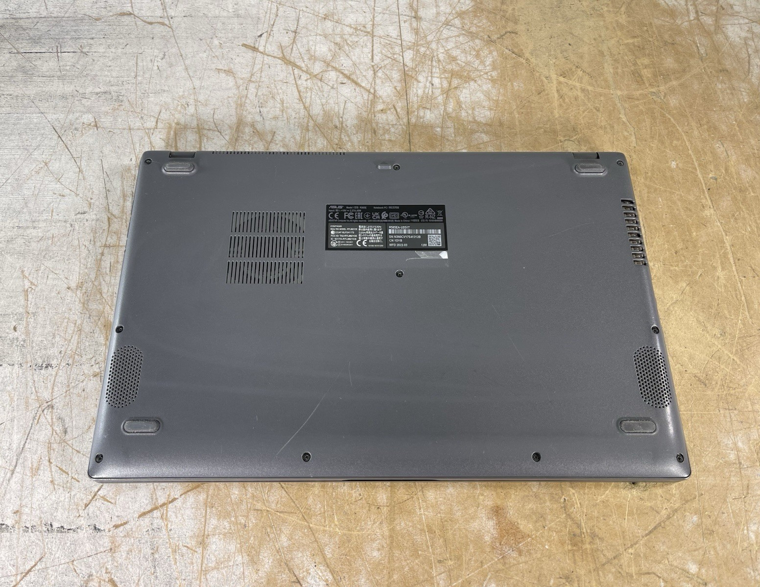 ASUS VIVOBOOK R565E i5-1135G7 @ 2.40GHz, 20GB RAM, NO HDD/OS