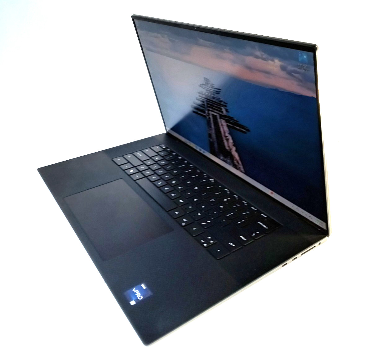 Dell Precision 5770 Intel i7-12800H 32GB RAM 1TB NVMe 17.3″ RTX A3000 WIN 11 PRO