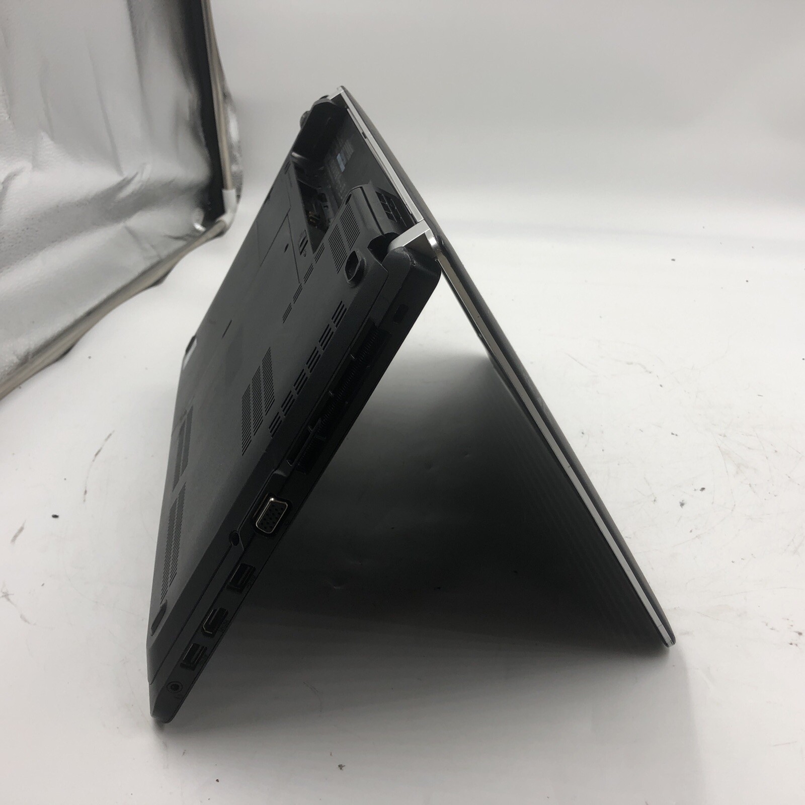 Lenovo Thinkpad E440 Laptop i3-4000M 2.4 4GB NO HDD/OS Bad Display/Keyboard PART