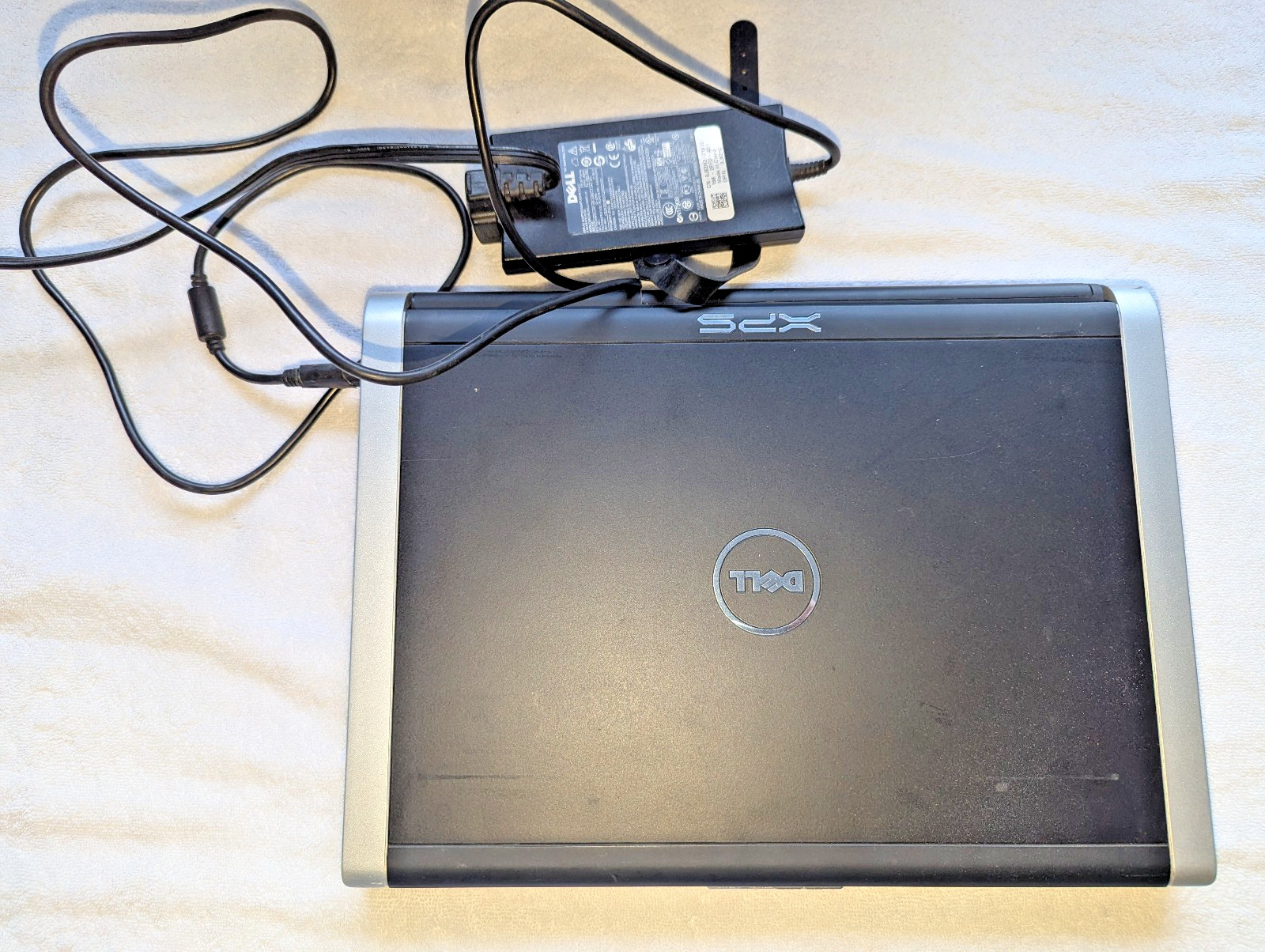 DELL XPS M1530 Laptop Intel(R) Core 2 Duo CPU, 4GB, SSD, Working