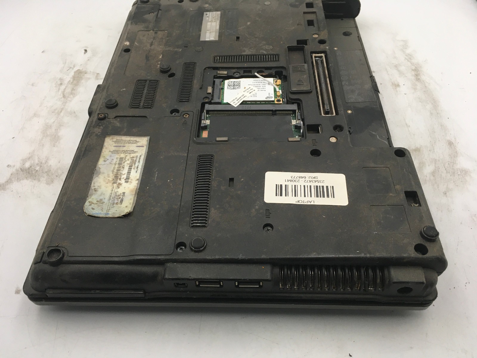 HP COMPAQ 6530B – FOR PARTS/NO LCD POWER – INTEL CORE 2 DUO – NO RAM – READ – BB