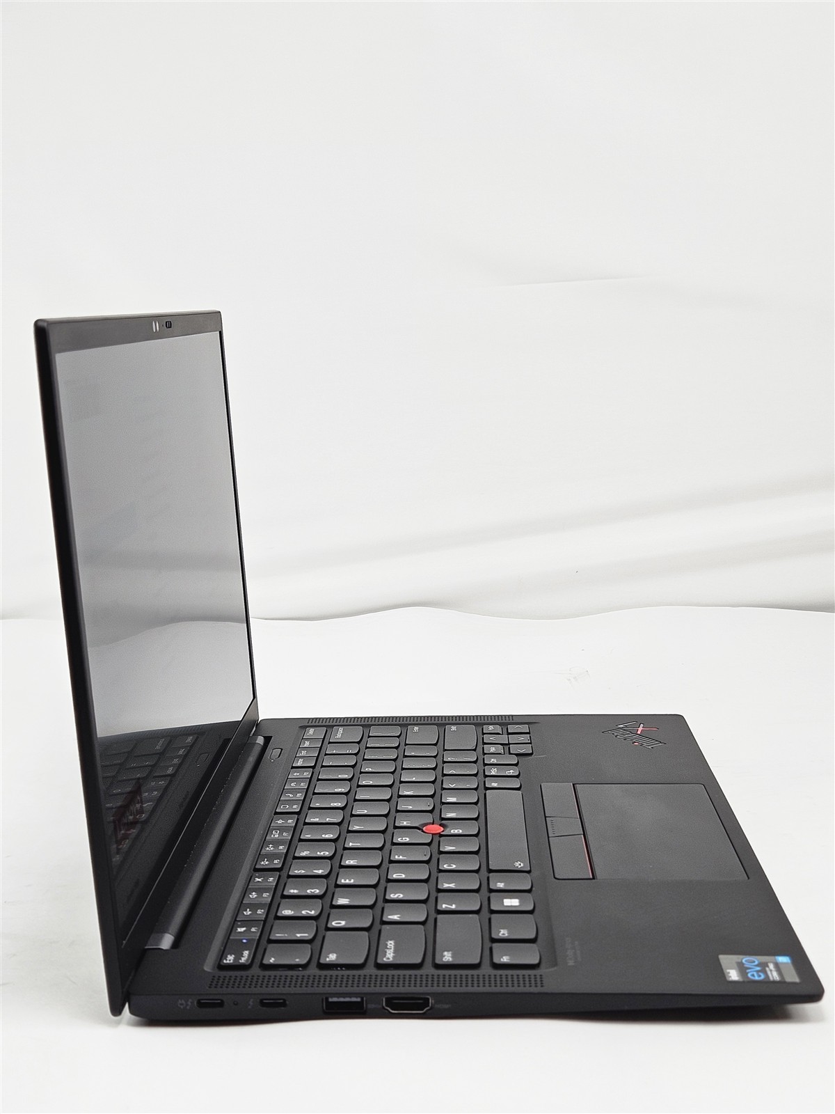 Lenovo ThinkPad X1 Carbon Gen 9 Intel Core i7-1185G7 16GB 256GB SSD 14″ Win11