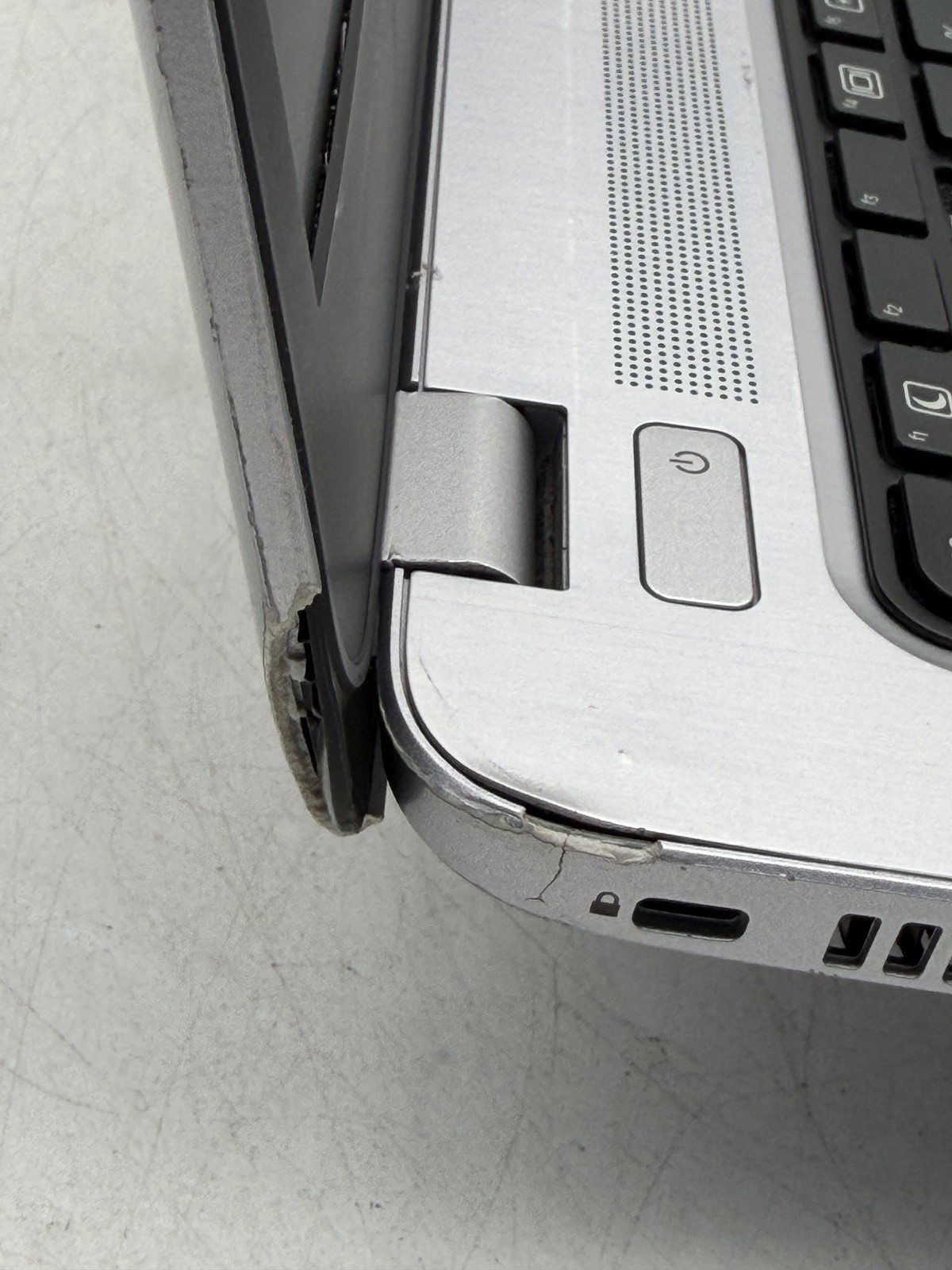 HP ProBook 440 (G4) 14in i5-7200U 8GB 256GB No OS |Read|
