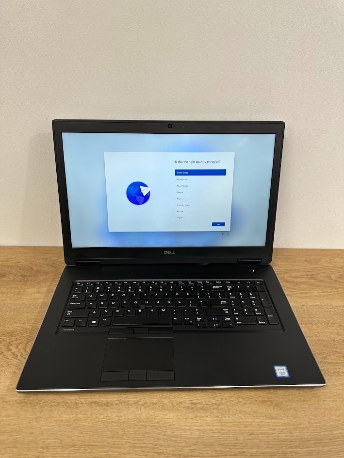 Dell Precision 7730 Xeon E-2186M 32GB DDR4 Intel UHD P630 512GB SSD 2018