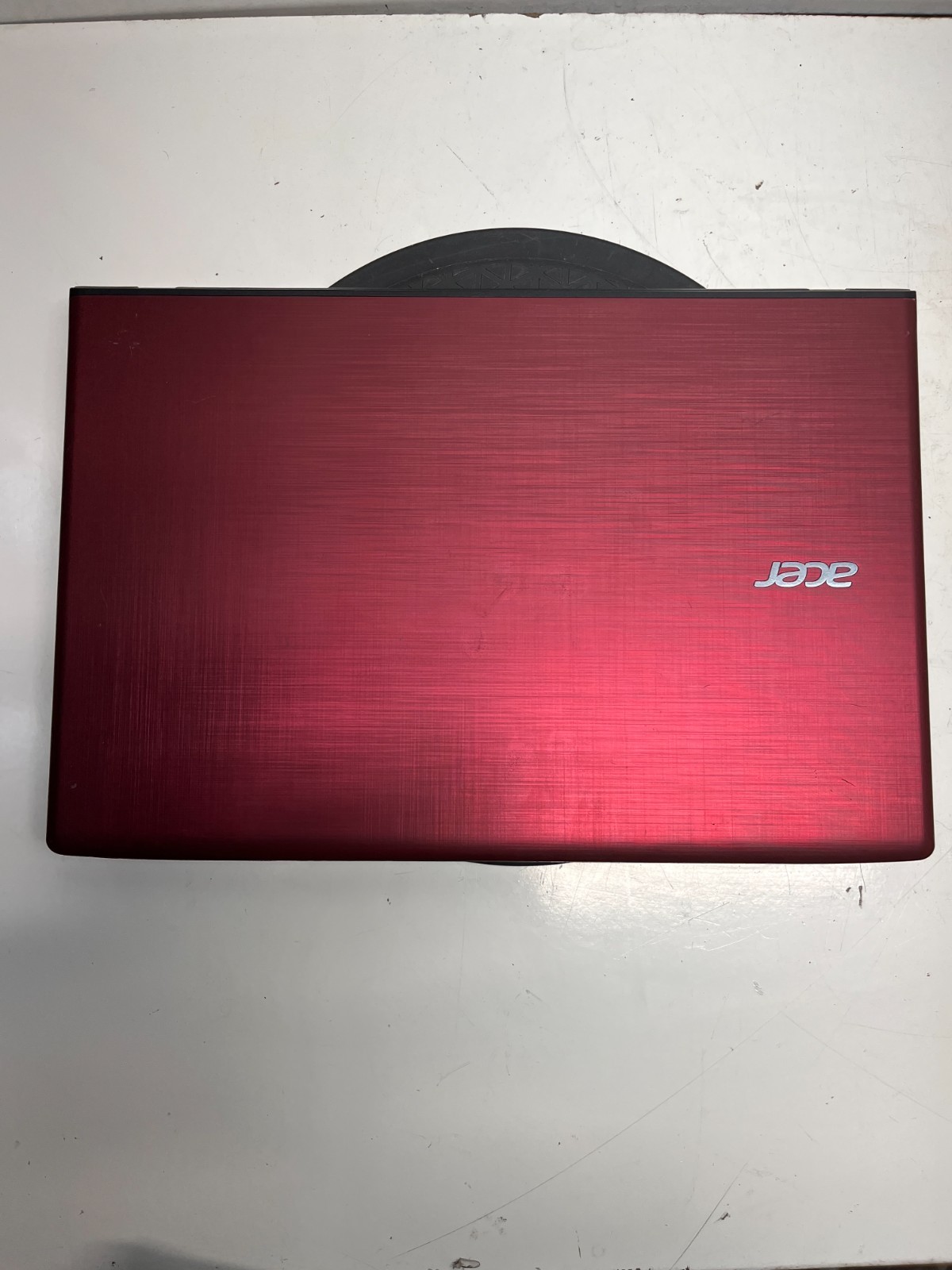 Acer Aspire E5-523 AMD A9-9410 Radeon R5 8GB NO HDD