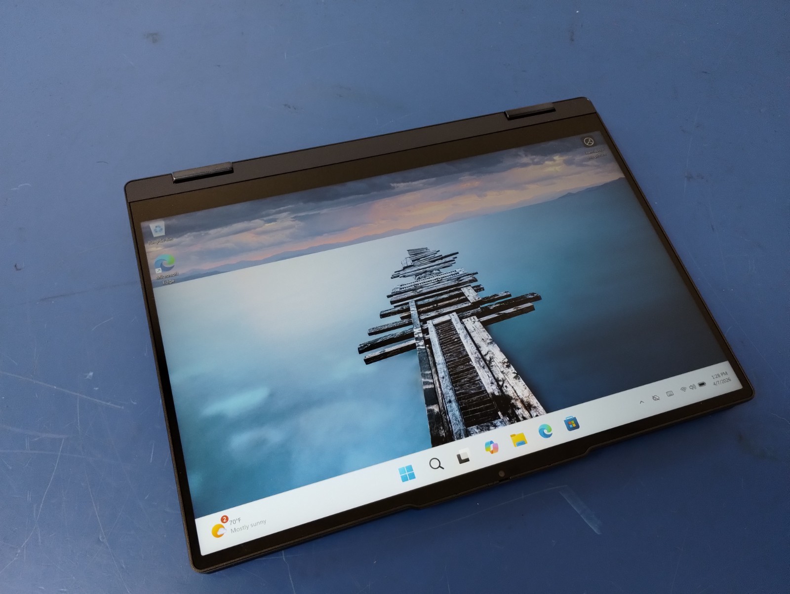Lenovo IdeaPad 5 2-in-1 14AKP10, AMD Ryzen AI 7 350, 16 GB RAM, 1 TB NVMe SSD