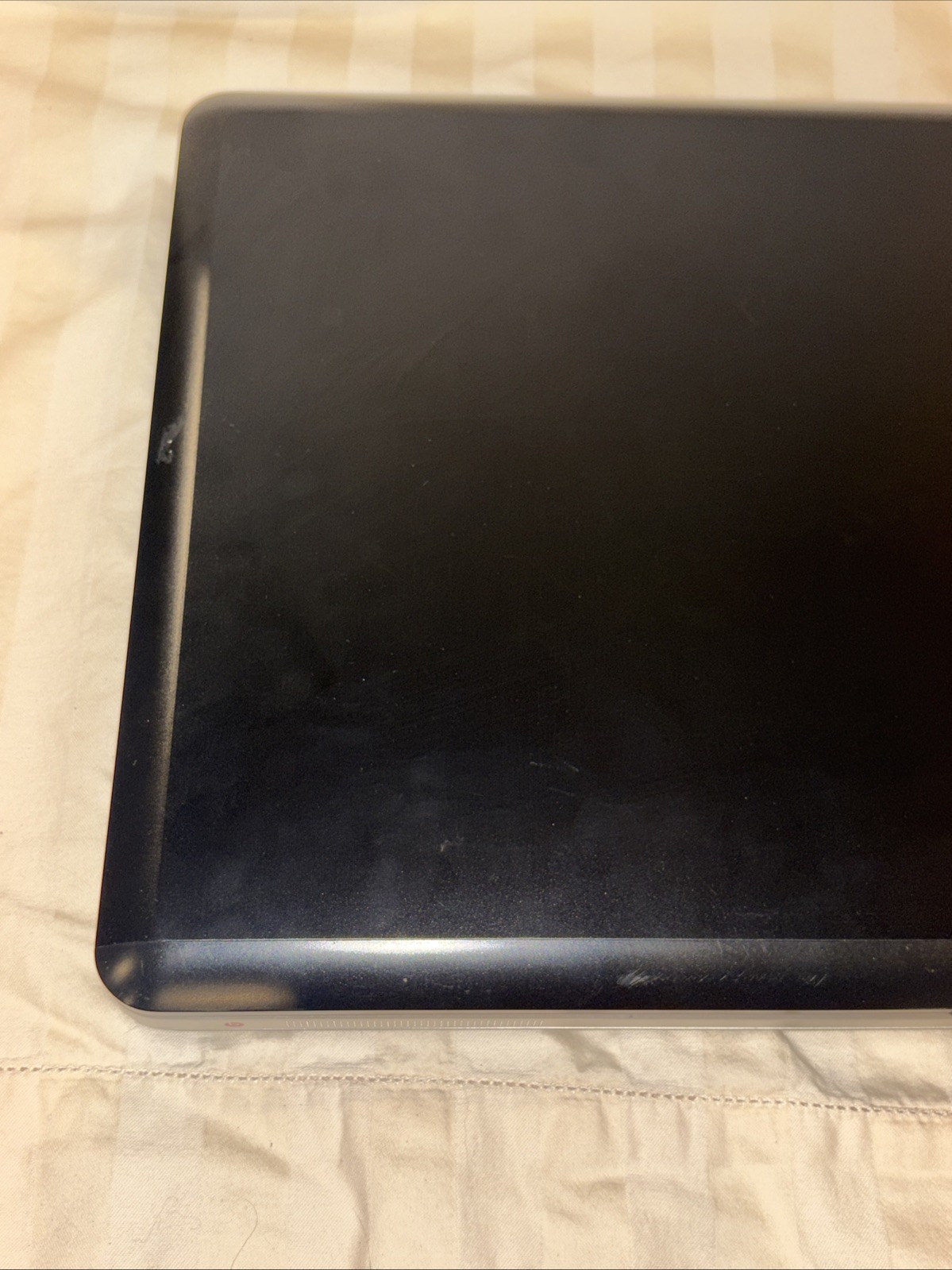 HP Envy 17-3077nr 17.3″ Notebook – i7-2670QM 2.20 GHz, 8 GB, 1 TB, Win 10
