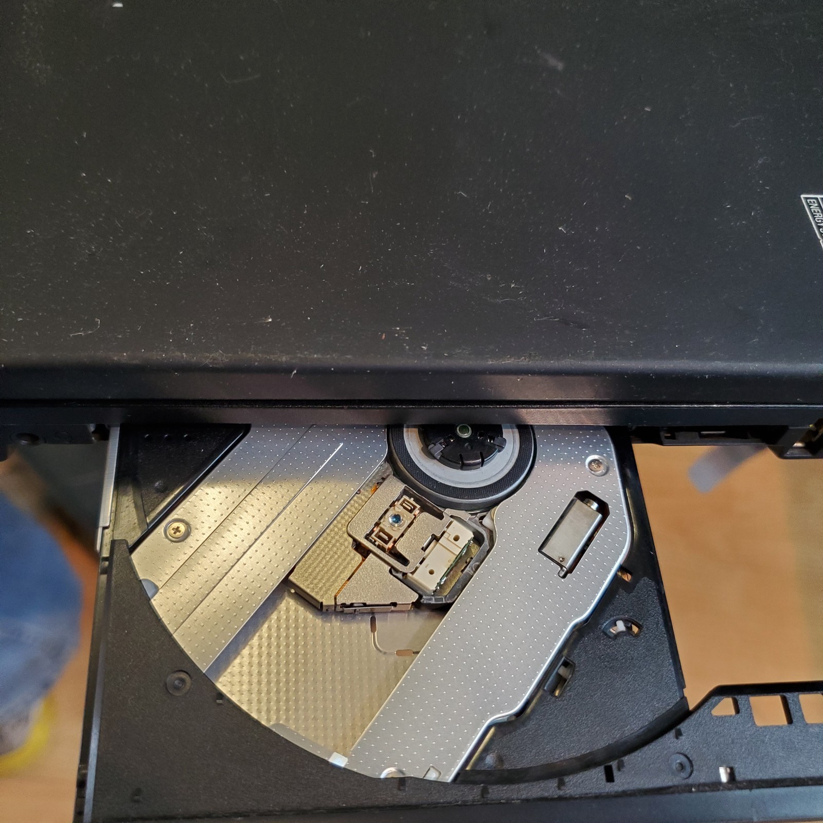 LEVONO THINKPAD T410 & DOCKING STATION