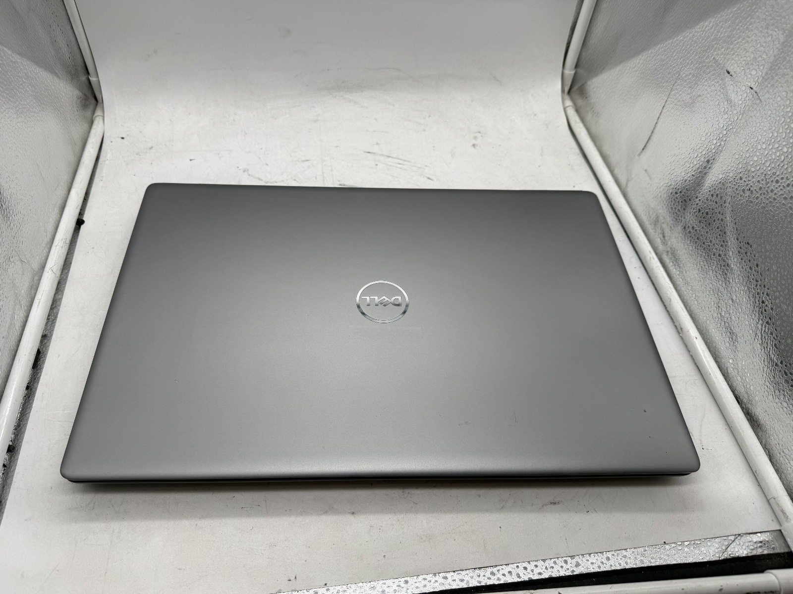 Dell Precision 7750 I7-10850H Nvidia Quadro T1000, No SSD Bios LOCK