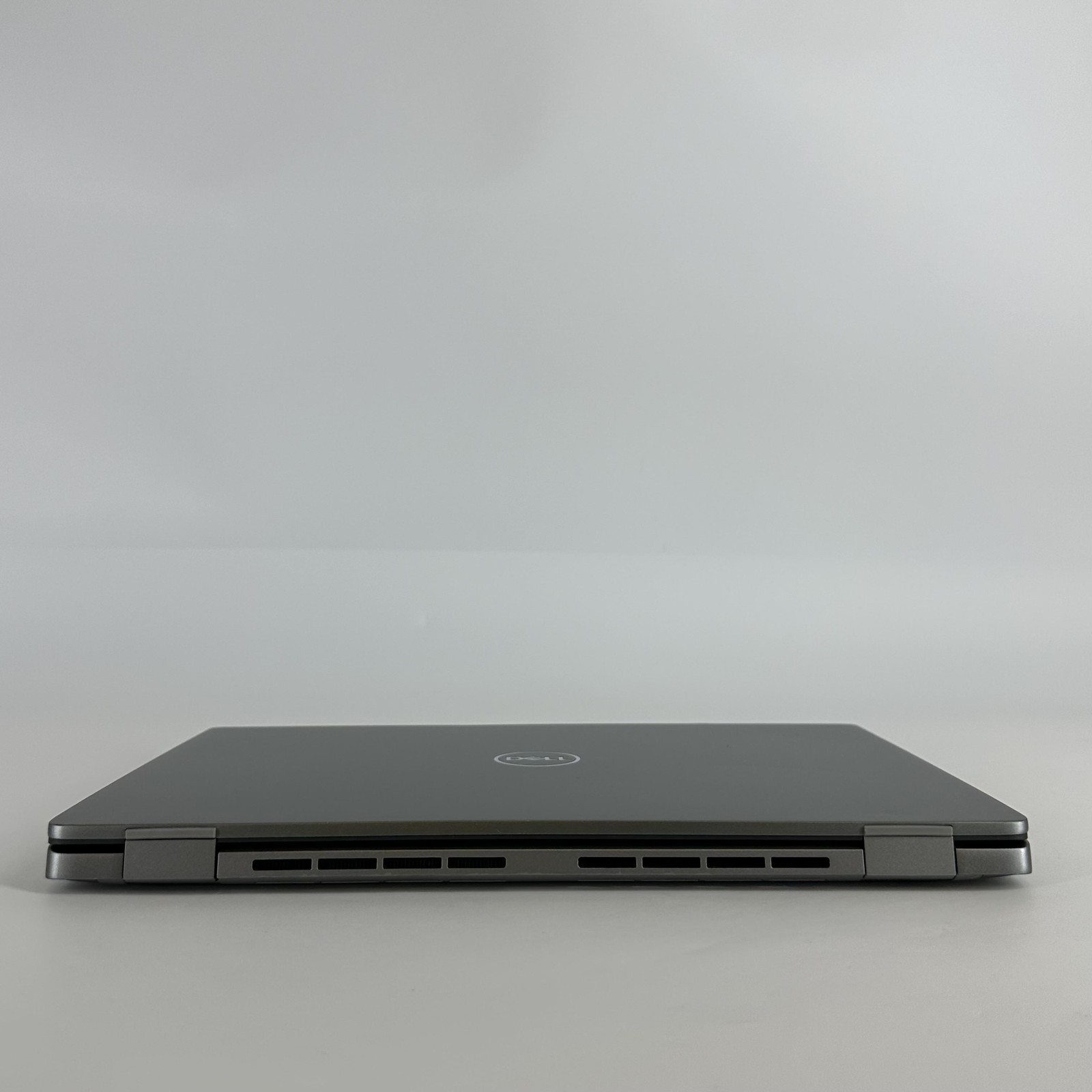 Dell Latitude 7440 14 Gray QHD+ TOUCH 1.9 GHz i7-1370P 32GB 256GB SSD Good