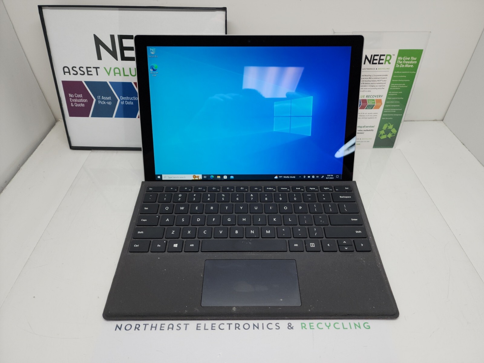Microsoft Surface Pro 5th Gen 1807 12.3″ Tablet 8GB 256GB Wi-Fi +Cellular LTE C