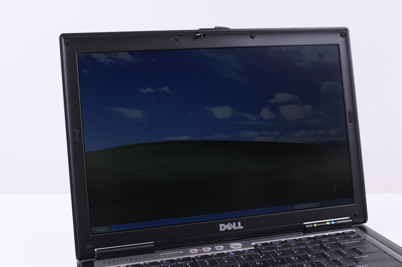 Dell Latitude D630 Core 2 Duo @2.0GHz 4GB RAM 256GB SSD Windows XP Pro SP3