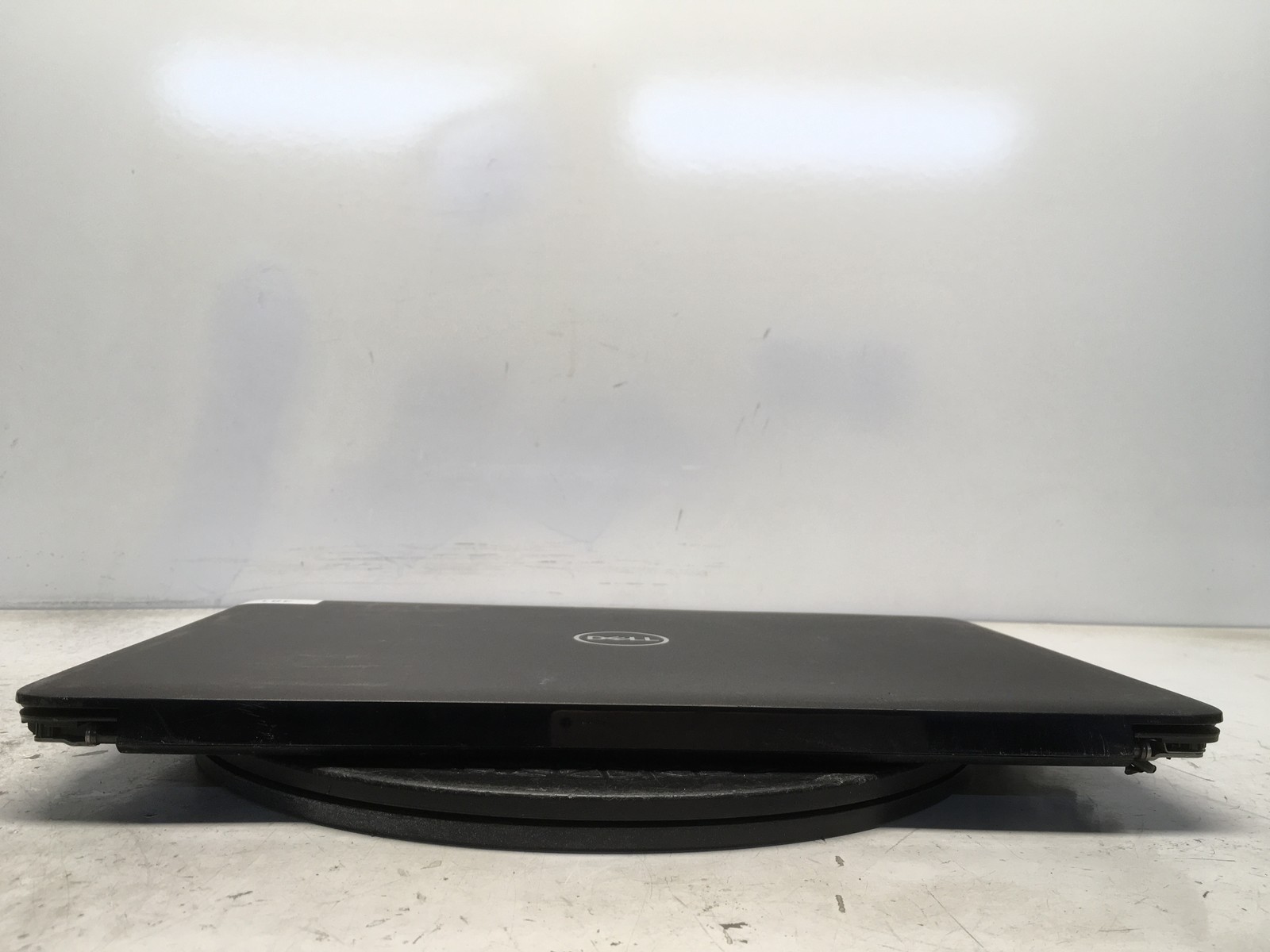 Dell Latitude 3500 Intel Core i5-8265u No RAM NO HDD No Batt