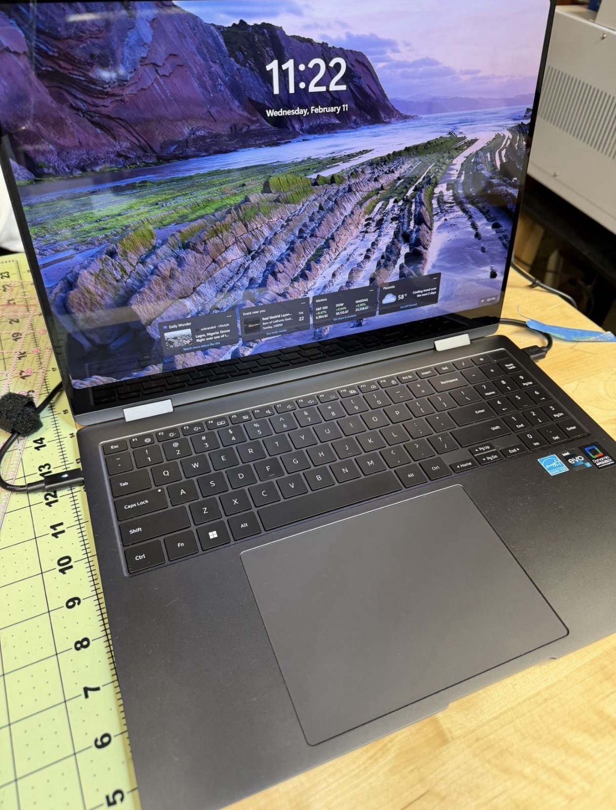 Samsung – Galaxy Book3 Pro 360 2-in-1 16″ 3K AMOLED Touch Screen Laptop