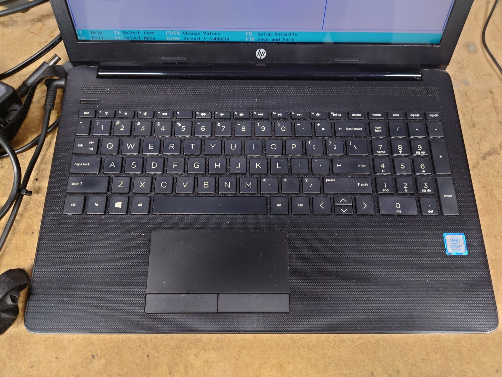 HP NoteBook 15t-da000 15.6″ HD i7-8550U 4GB RAM No OS/SSD