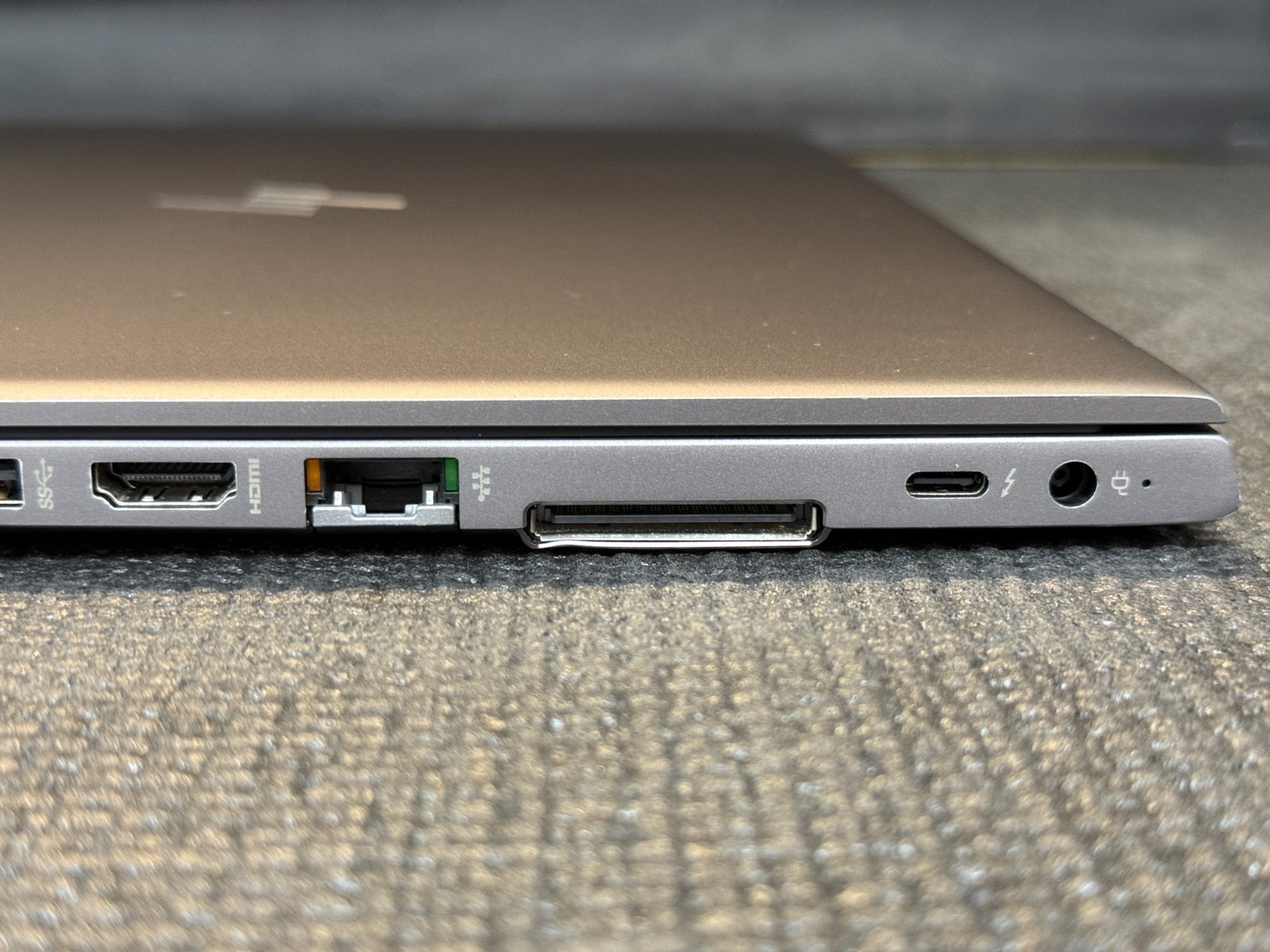 HP ZBOOK 14U G6 14″ Intel Core I7-8665U 1.90GHz 16GB RAM 512GB M.2 Laptop