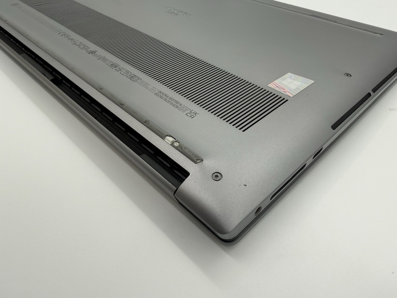 Dell Precision 5560 15.6″ Laptop Intel i7-11800H 16GB RAM 512GB SSD NVIDIA T1200