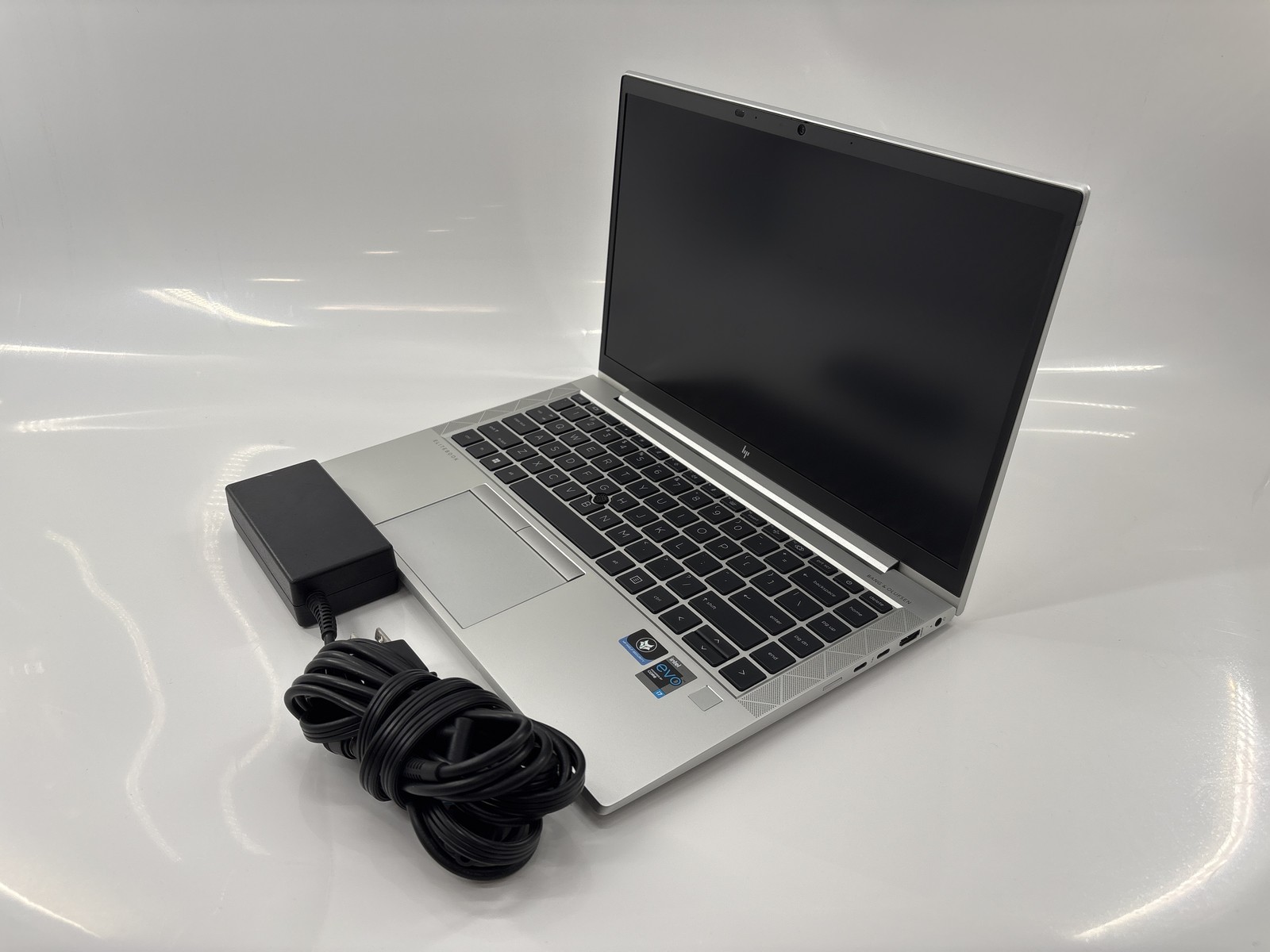 HP EliteBook 840 G8 Notebook Core i7 | 16GB 256GB-SSD | Mint Condition*