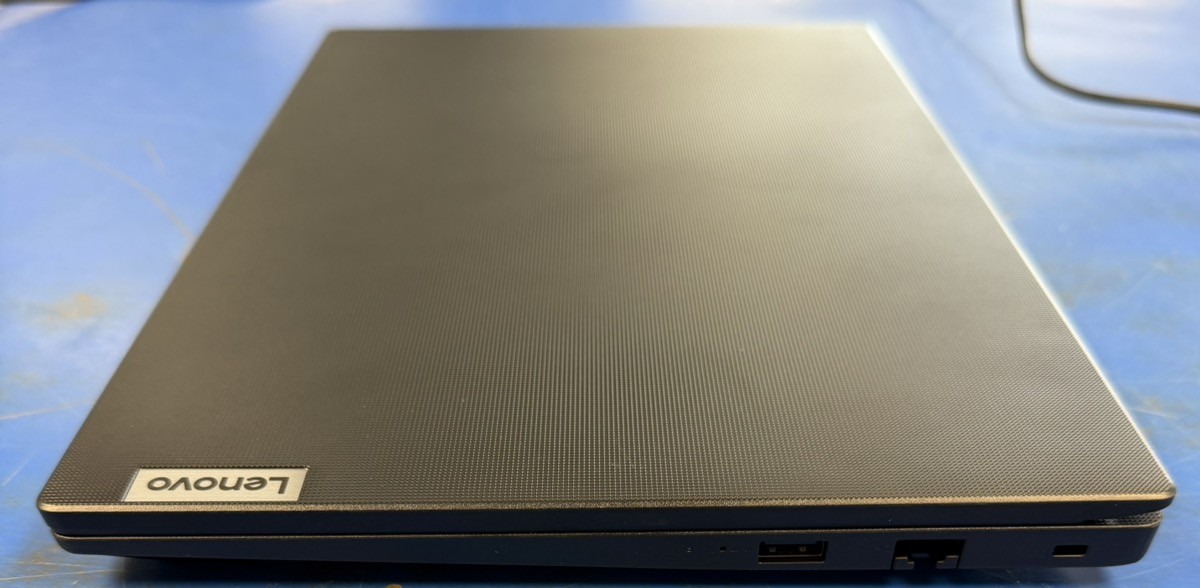 LENOVO V14 G4 AMN 8GB RAM, 256GB SSD, AMD 7520U, WINDOWS 11 PRO (C57006985)