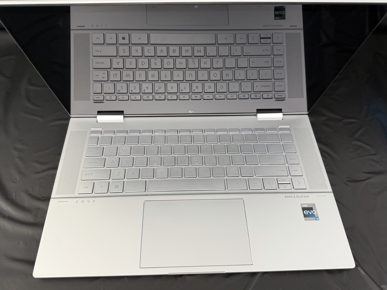 HP Envy x360, Intel i5-1235U, 8GB Ram, 256gb SSD, Win 11 Pro, 15-ew0013dx