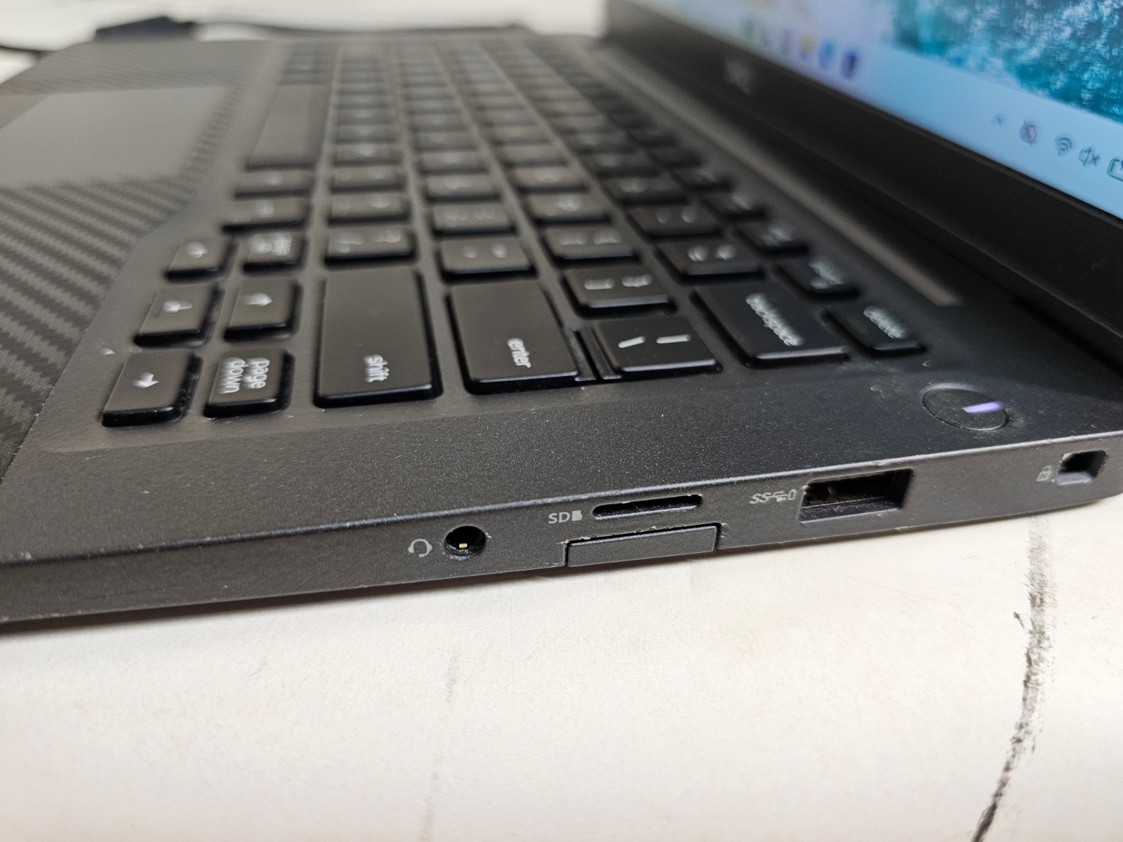 Dell Latitude 7400 Laptop – 1.9 GHz i7-8665U 16GB 512GB SSD Cam Wi-Fi 14″ – SP10