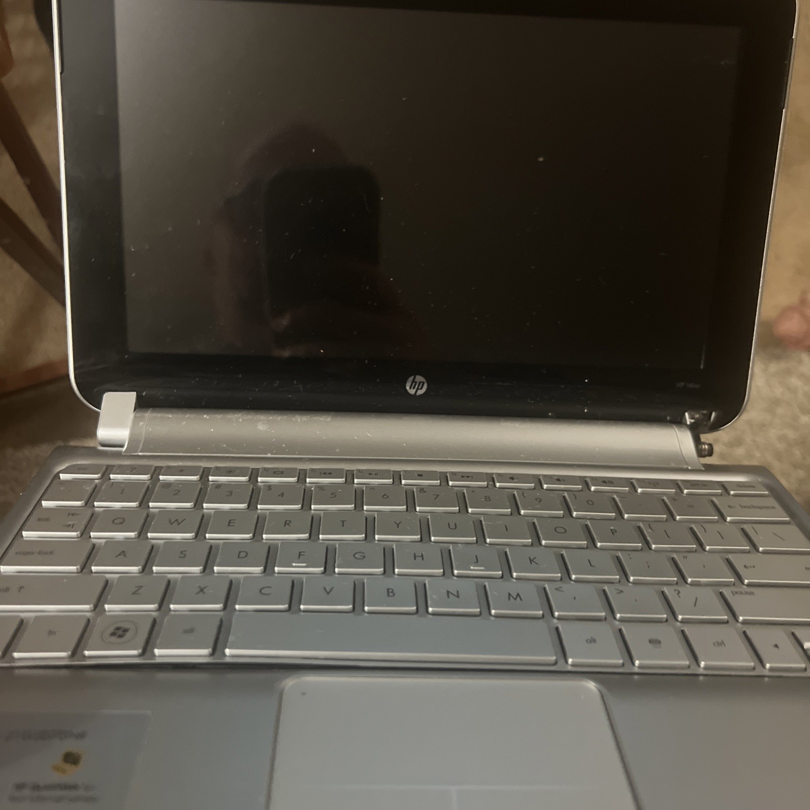HP Mini 210-2000 Netbook – 256GB SSD, 2GB Ram, Win 7, No power