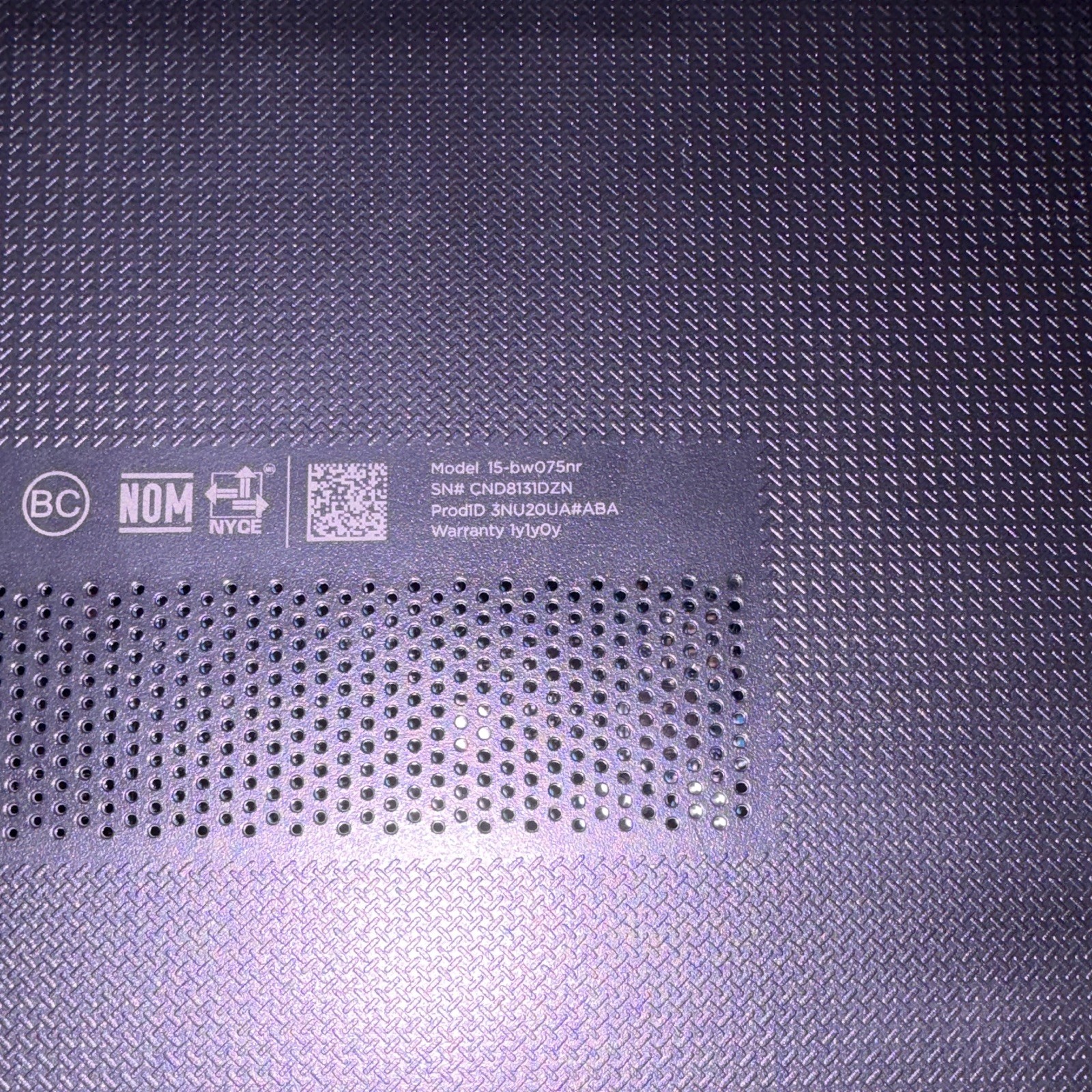 HP Notebook 15-bw075nr 15.6″ AMD A9 8GB 1TB HDD Win10 Radeon R5 Wi-Fi