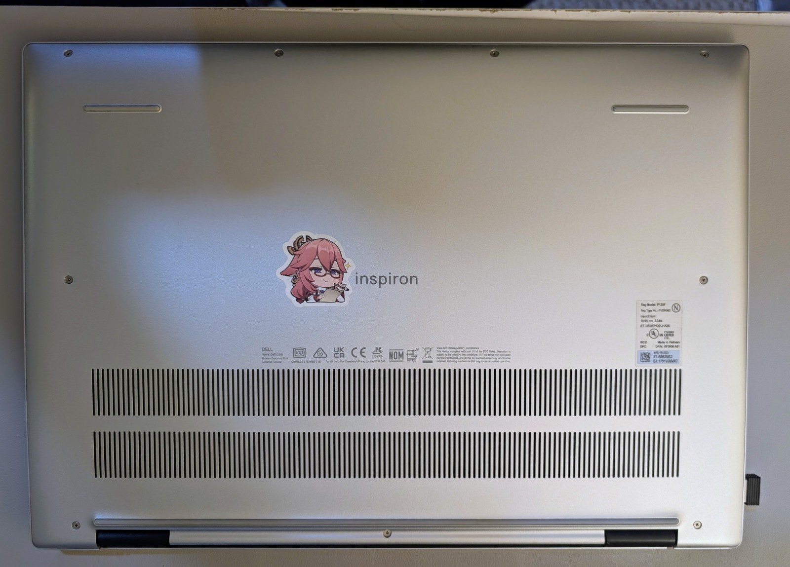 Dell Inspiron 16 5635 (Ryzen 7 7730U, 16GB, 1TB SSD, Windows 11 Home)
