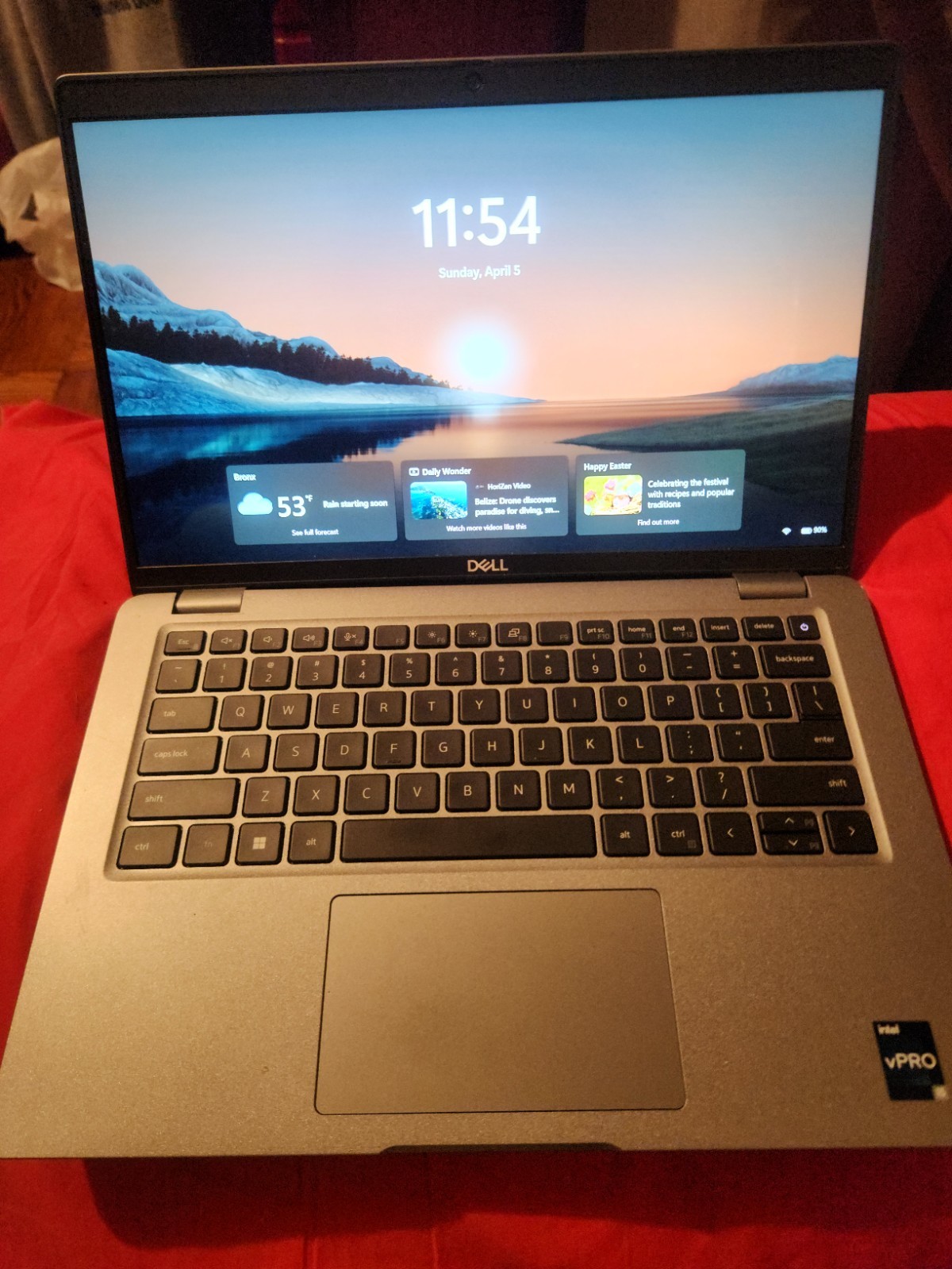 Dell 14″ Silver Notebook Laptop Intel vPro Built-in Webcam Wi-Fi Microphone