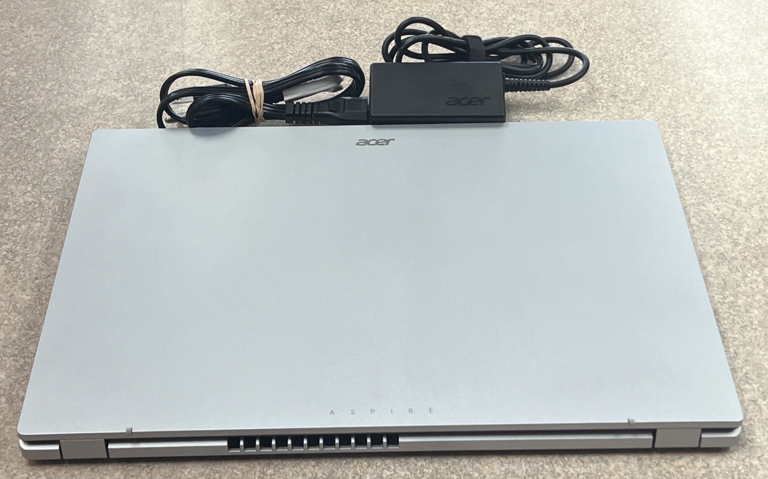 Acer Aspire GO 15 N23c3 (2025) 16GB RAM 1TB SSD AMD Ryzen 5 7520U Win Home 11
