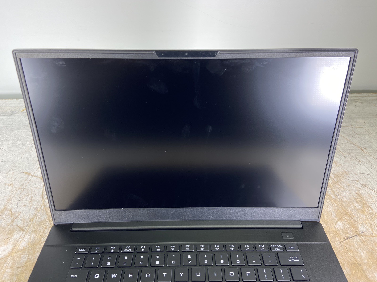 INTEL NUC X15 I7-12700H @ 1.70GHz, 16GB RAM, NO HDD/OS – (FOR PARTS)