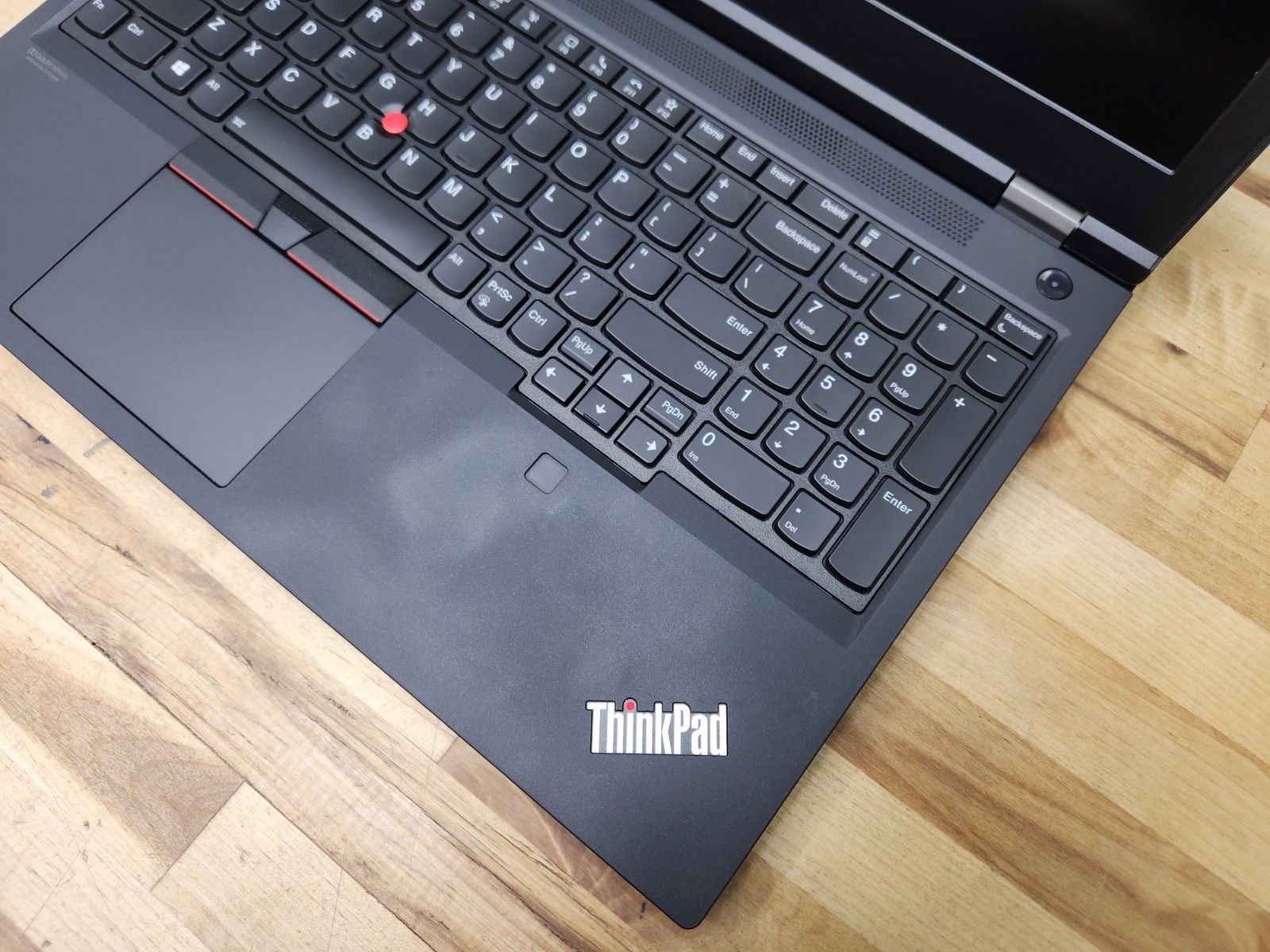 Lenovo ThinkPad P15 Gen 1 15.6″ i7-10750H 32GB 512GB SSD Quadro T2000 Win 11 P ~