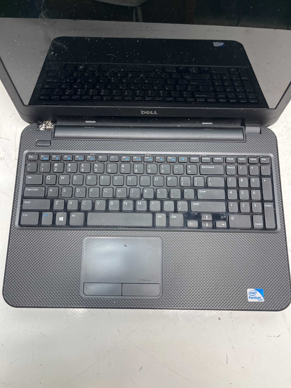 Dell Inspiron 3521 Intel Pentium 2117U 1.80GHz 4GB NO HDD