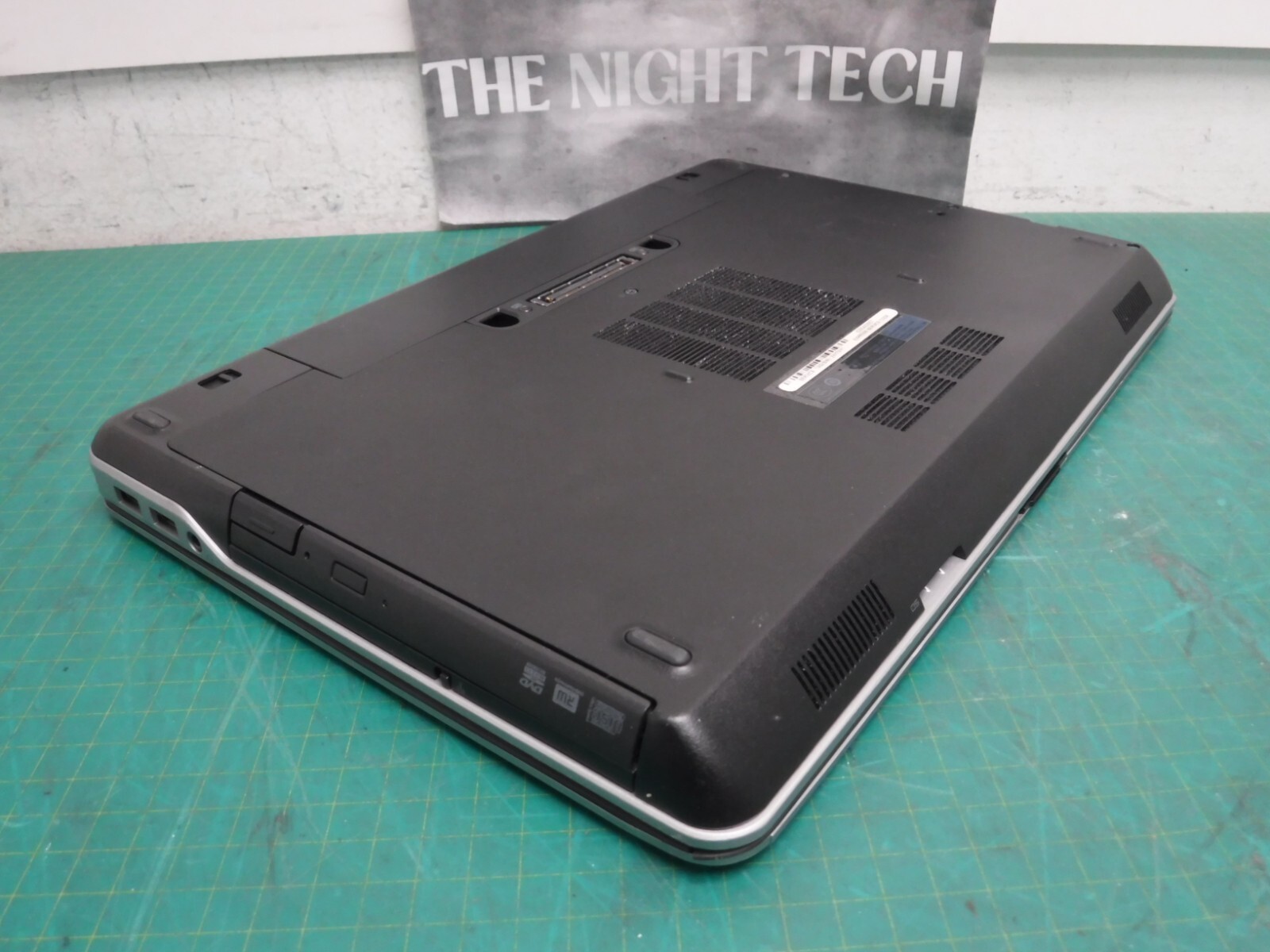 Dell Latitude E6440 14″ | 2.60GHz Dual Core i5-4300M | 8GB DDR3 RAM NO OS NO HHD
