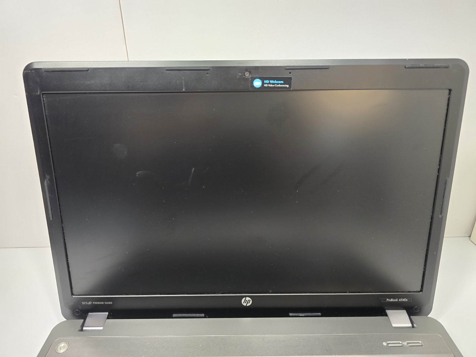 HP ProBook 4540s 15.6″ Laptop. Silver For Parts Only
