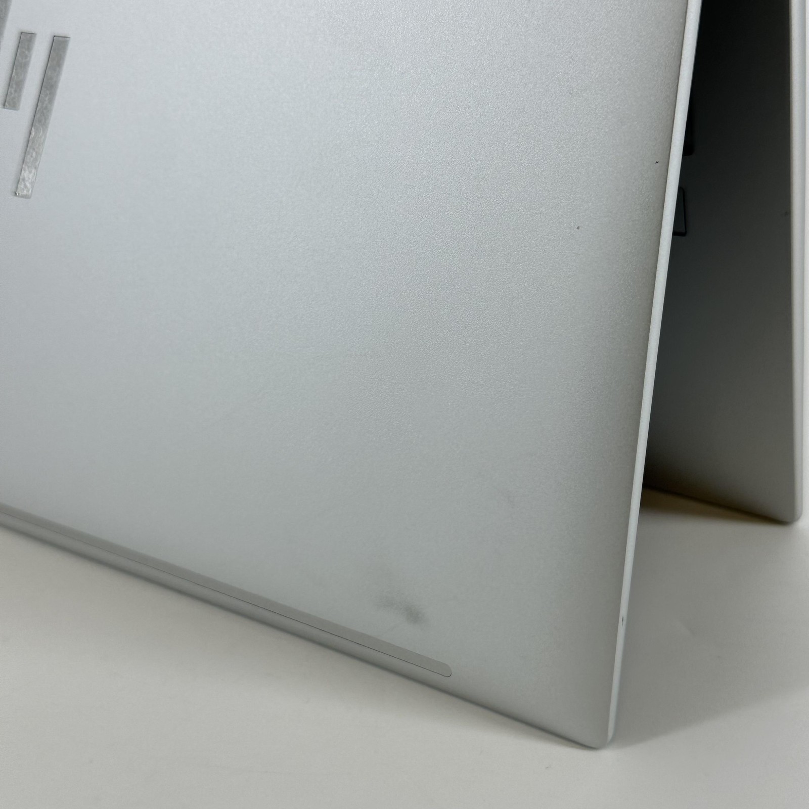 HP Elitebook 840 G9 14 FHD+ 1.8 GHz i7-1265U 16GB 512GB SSD Very Good