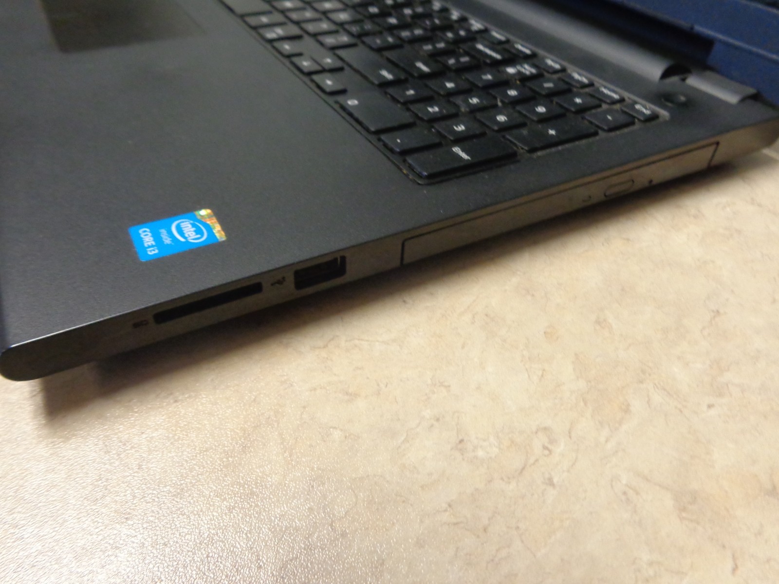 Dell Inspiron 15 3542 Core i3-4030U 1.9GHz 8GB RAM 500GB SSD 15.6″ Touch Win10