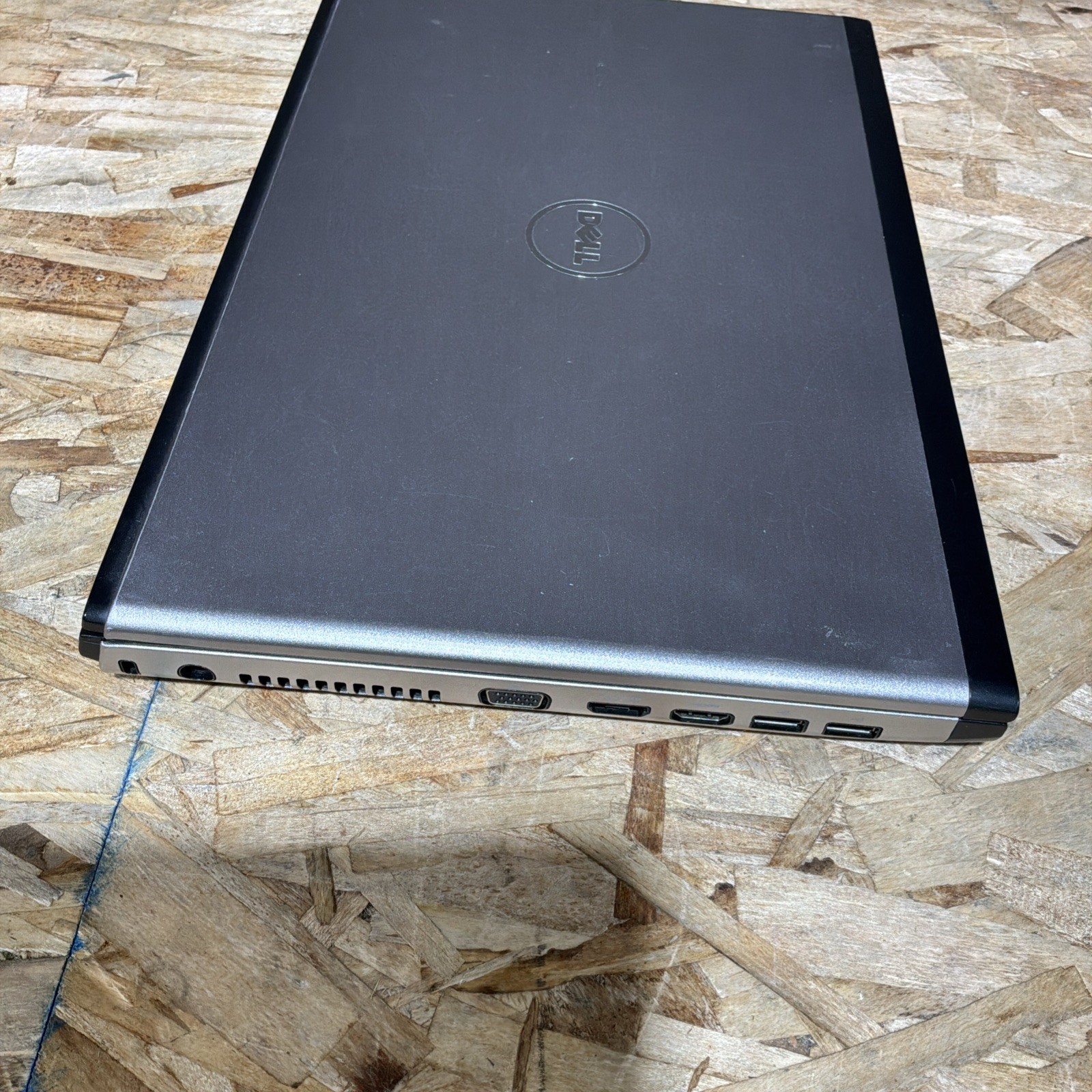 Dell Vostro 3500 Intel Core i3 360M 15″ 4GB RAM 250GB HDD-BOOTS BIOS C275
